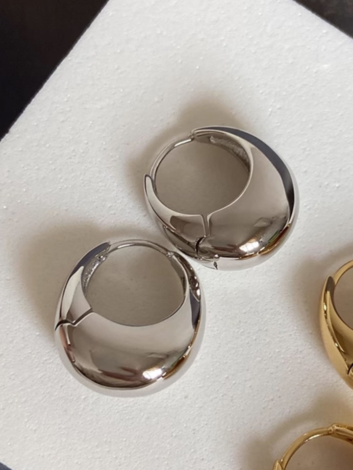 1pair French Personalized Vintage Minimalist Copper Ladies' Ear Clip | SHEIN