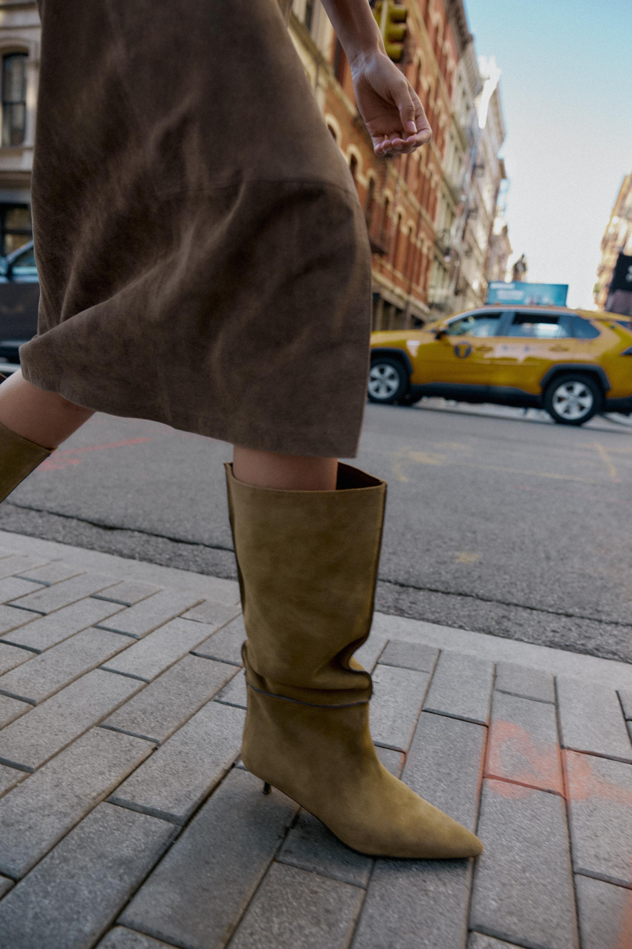 SPLIT LEATHER TOPSTITCHING BOOTS | Zara US