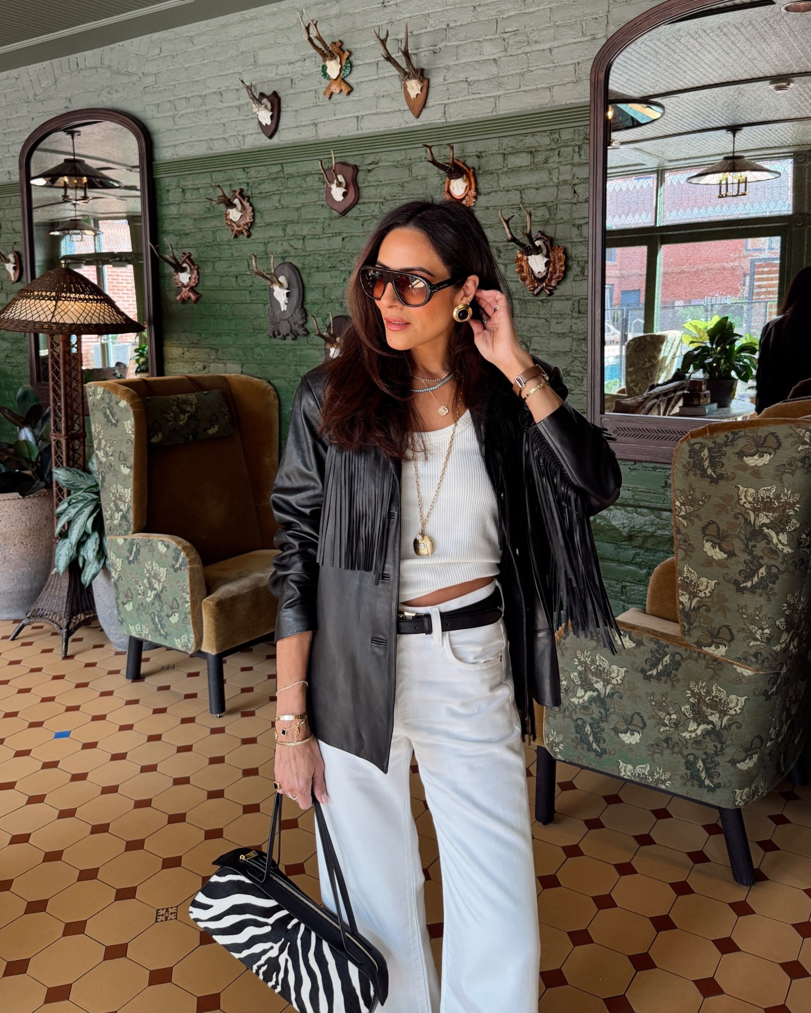 Lucy takes Aspen with a whisper of western! 🖤

#LTKOver40 #LTKSeasonal