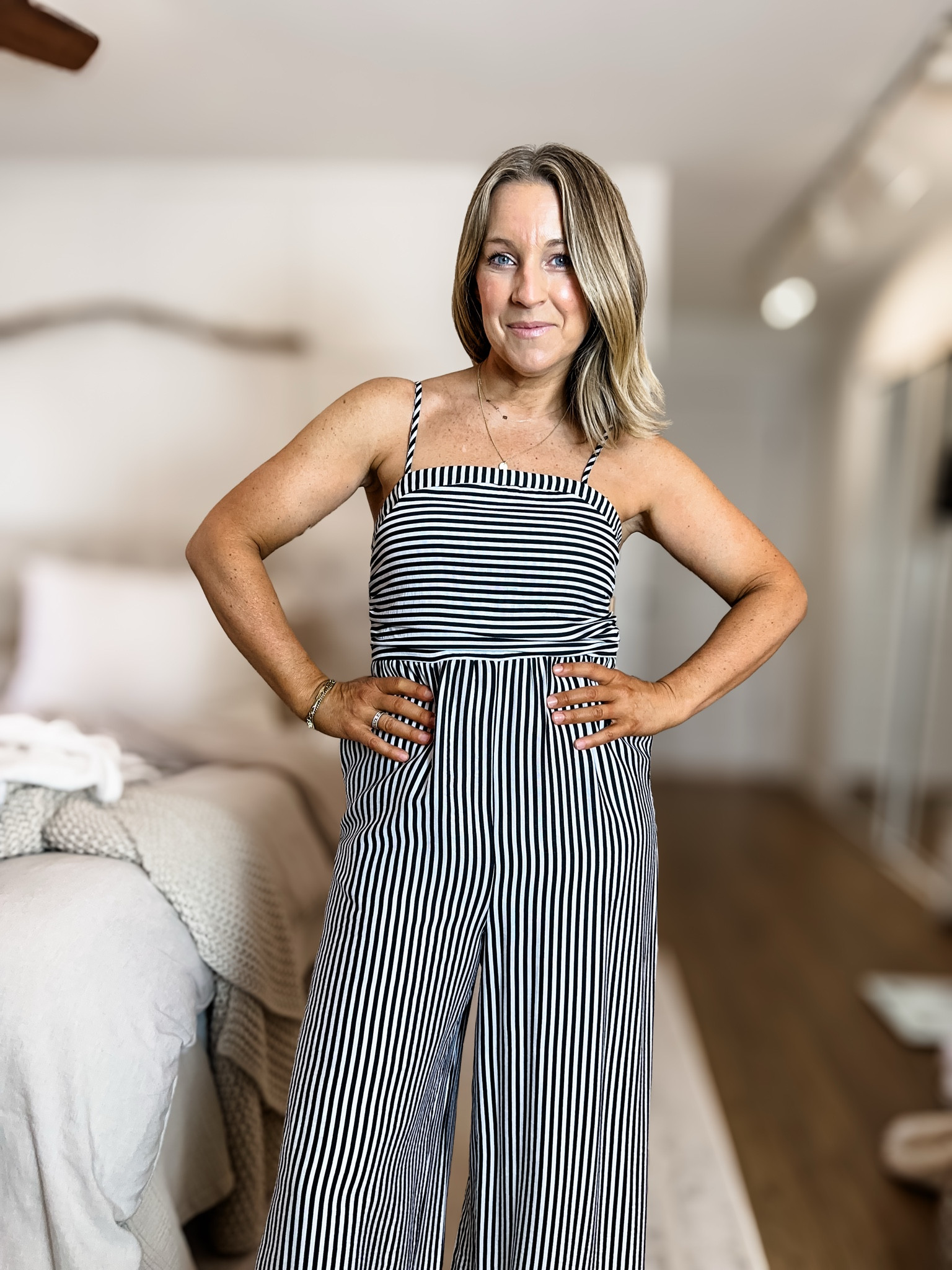If you’re heading out for Spring break or gearing up for the warm weather, this is ADORABLE and so comfortable! I was impressed with the feel of the material and flattering silhouette. USE CODE: KelliS15, for 15% off $70+ @Cupshe 

Mediums in everything!! 



#LTKSeasonal #LTKPetite #LTKTravel