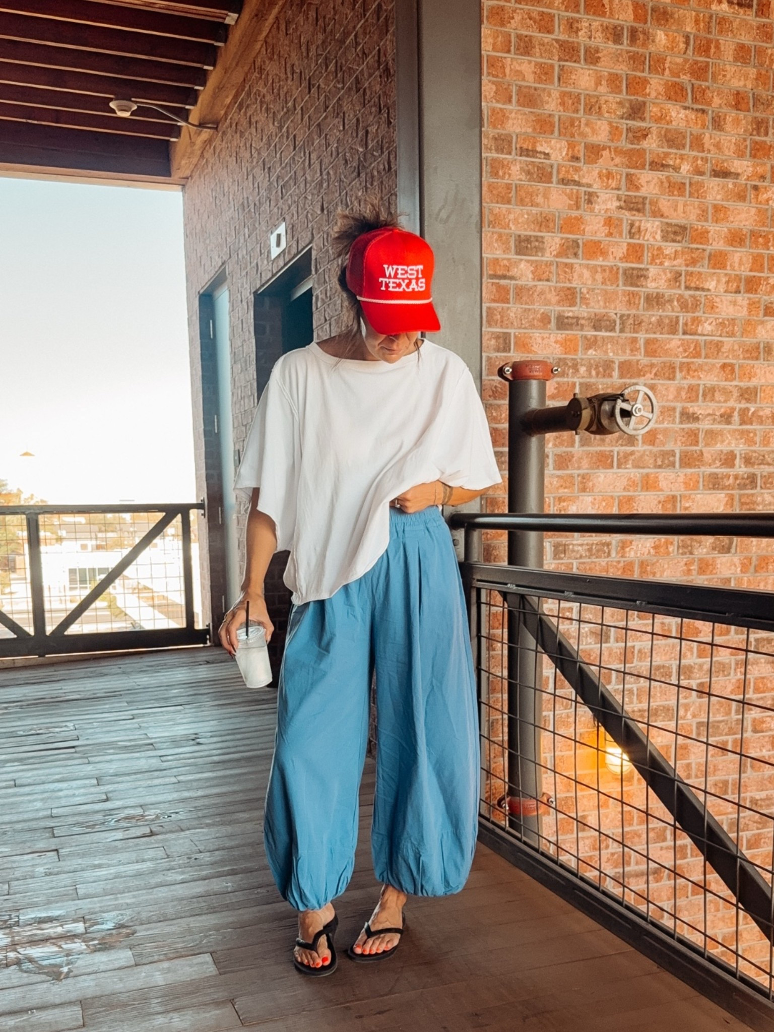 Comfy outfit
Tee: large
Pants: large 
Hat is @boyhartt