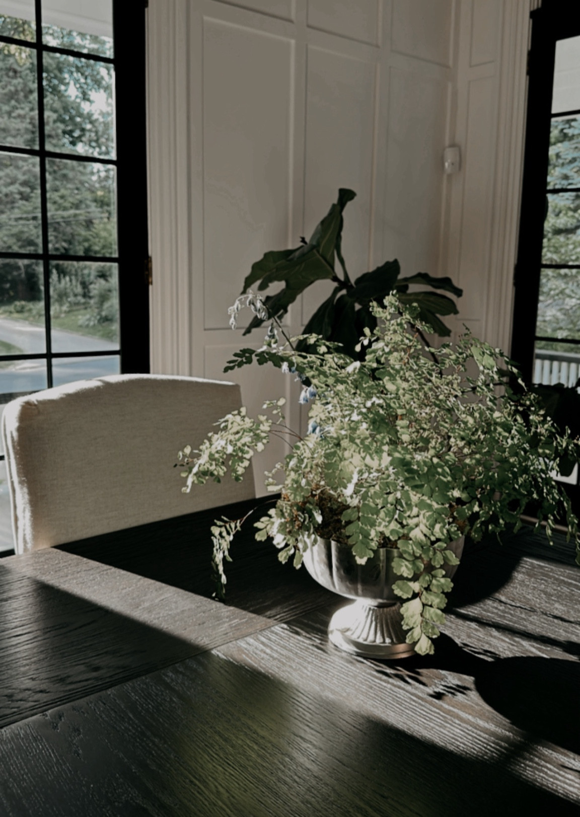 floral home decor dining room decor floral #ltkhome #diningroomdecor #neutralhome #neutraldecor 

#LTKHome #LTKSummerSales #LTKSeasonal