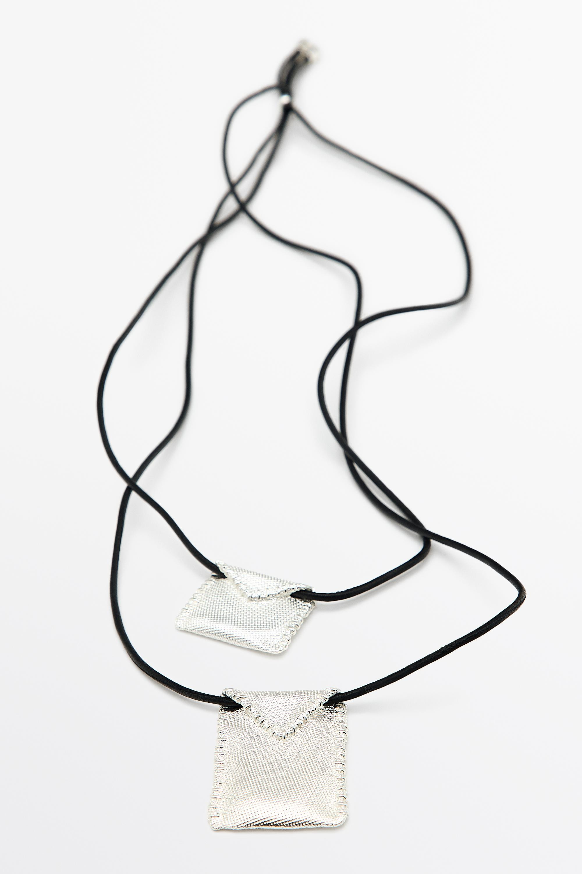 Envelope cord necklace | Massimo Dutti US