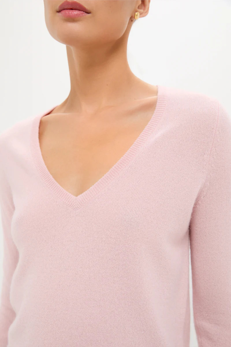 Soft Pink Cashmere V-Neck Sweater | Tuckernuck (US)