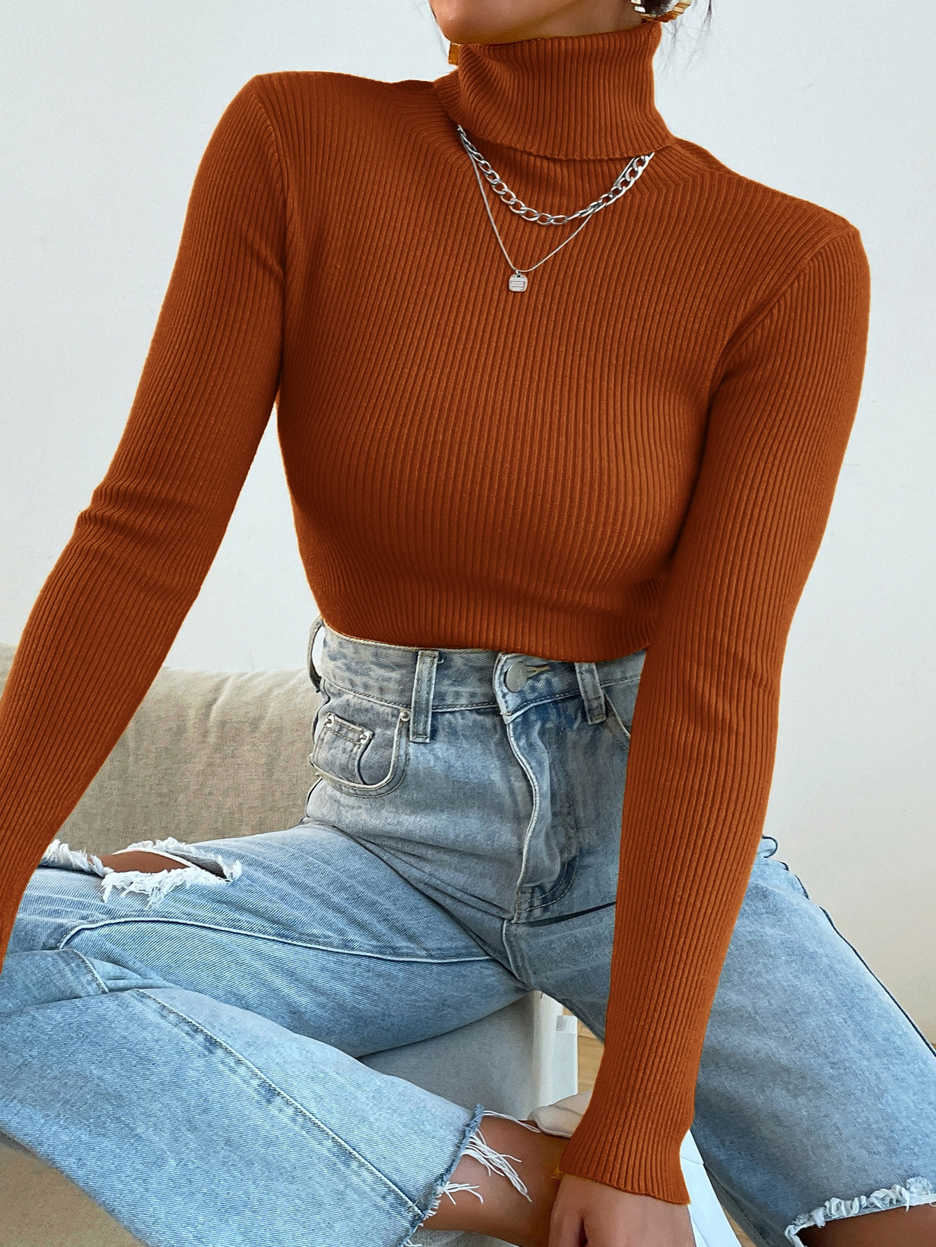 TendenciasSHEIN Mulvari Jersey cuello alto tejido de canalé sin collar | SHEIN