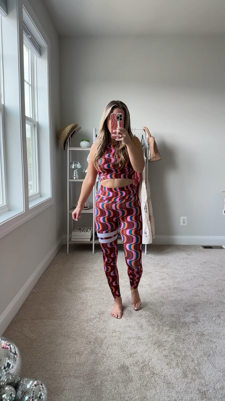 New stronger workout sets, so cute for spring and summer! Use code CHLOE20 for a discount!

#LTKfit