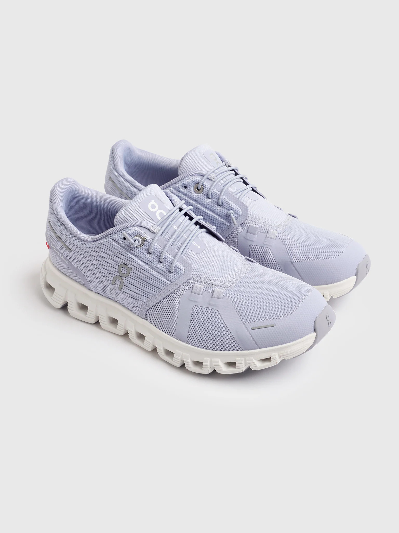 ON
                      
                     Women's Cloud 6 Sneaker | Saint Bernard