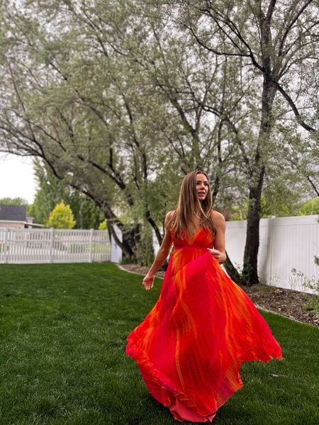 Prettiest orange summer dress that fits perfectly 

#LTKStyleTip #LTKWedding #LTKParties