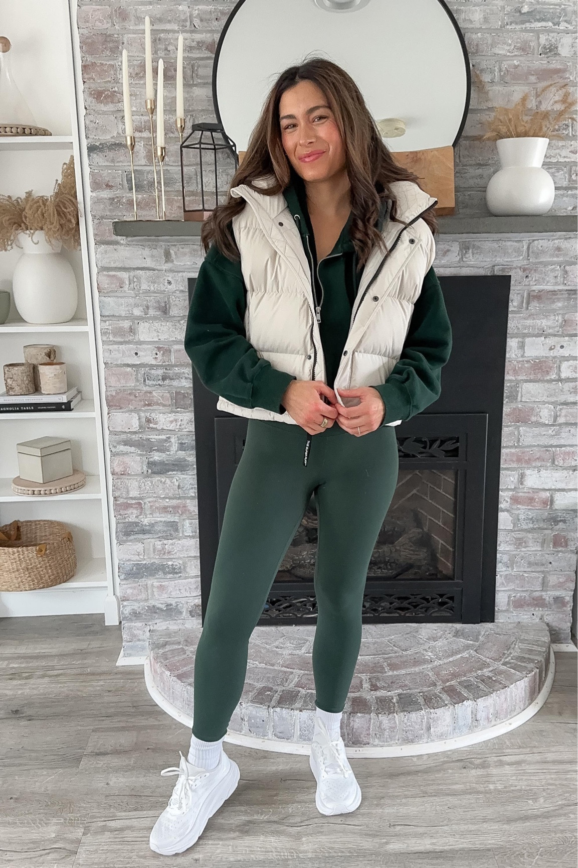 Comment JAN6 for January Outfit 6 and what I wore for my workout today 🌲. I’ve been trying to get out for a walk first thing in the morning to get some extra steps in! Love my green set from @thealley_yogacollective and my cropped SuperPuff Vest from @aritzia. 

#styleover30 #momstyleinspo #pinterestinspired #casualoutfitsdaily #dailyoutfits #dailyoutfitinspo #casualoutfitideas #lululemon #lululemonleggings #superpuff #whattoweartoday #aritzia