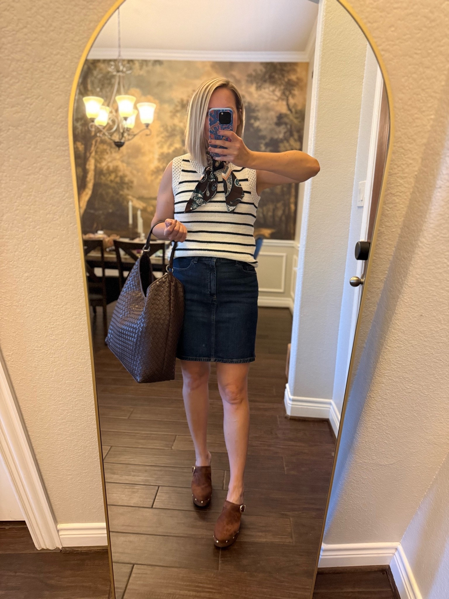Size small sweater, size 6 skirt

Early fall, fall style, Walmart style, over 40

#LTKxWalmart #LTKOver40 #LTKWorkwear