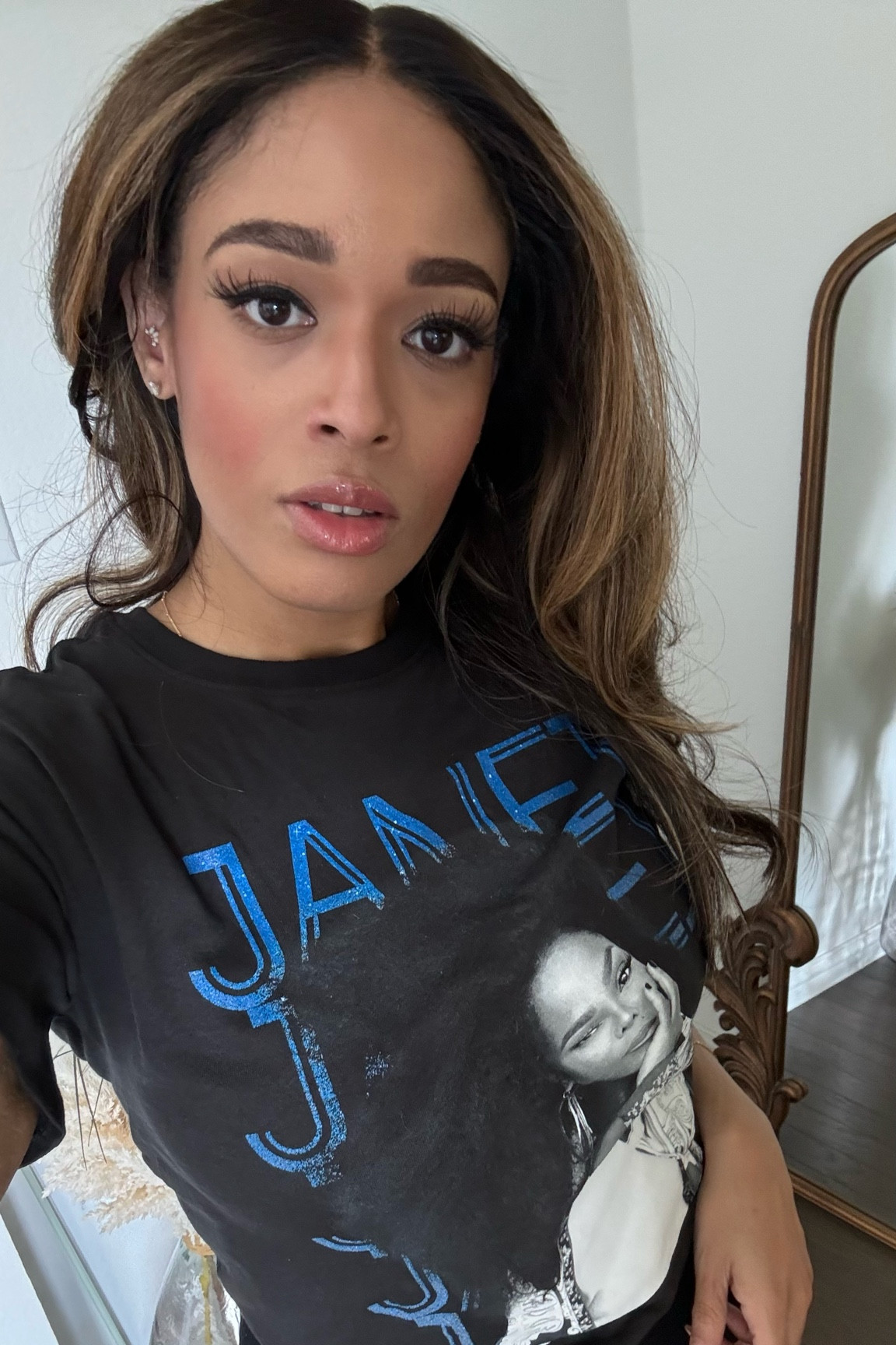 Casual screen tees 

#LTKMidsize #LTKStyleTip #LTKFindsUnder50