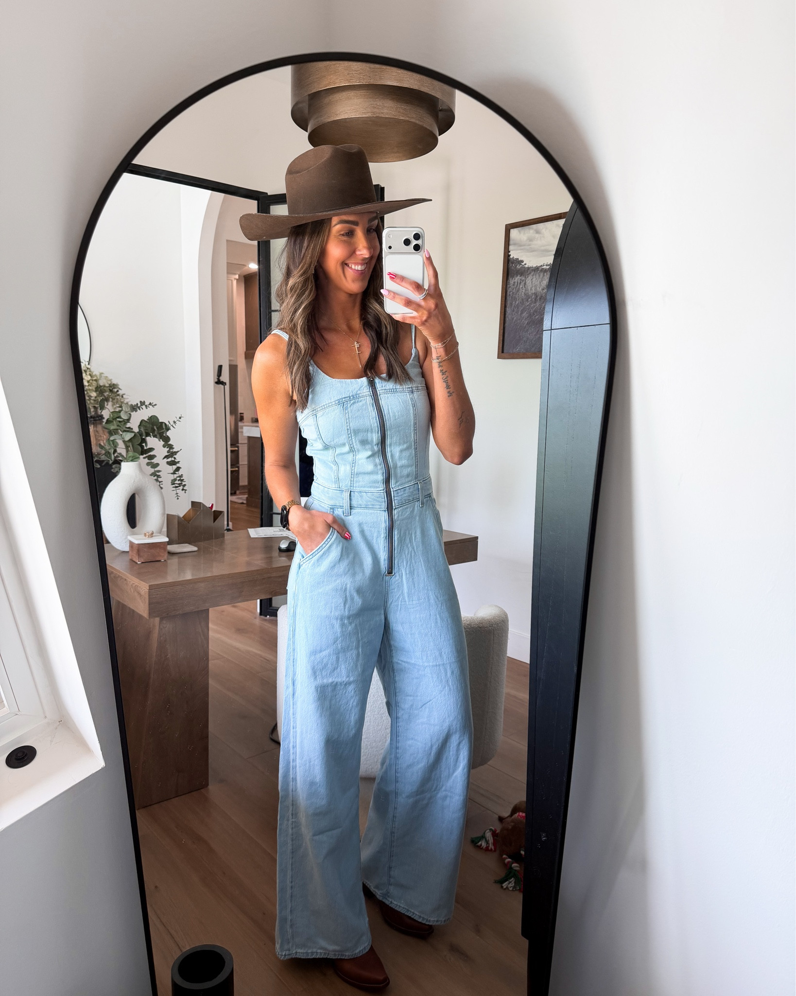 I did a medium for extra length! 

 @levis #LevisLTKPartner 

#LTKootd #LTKFestival #LTKTall