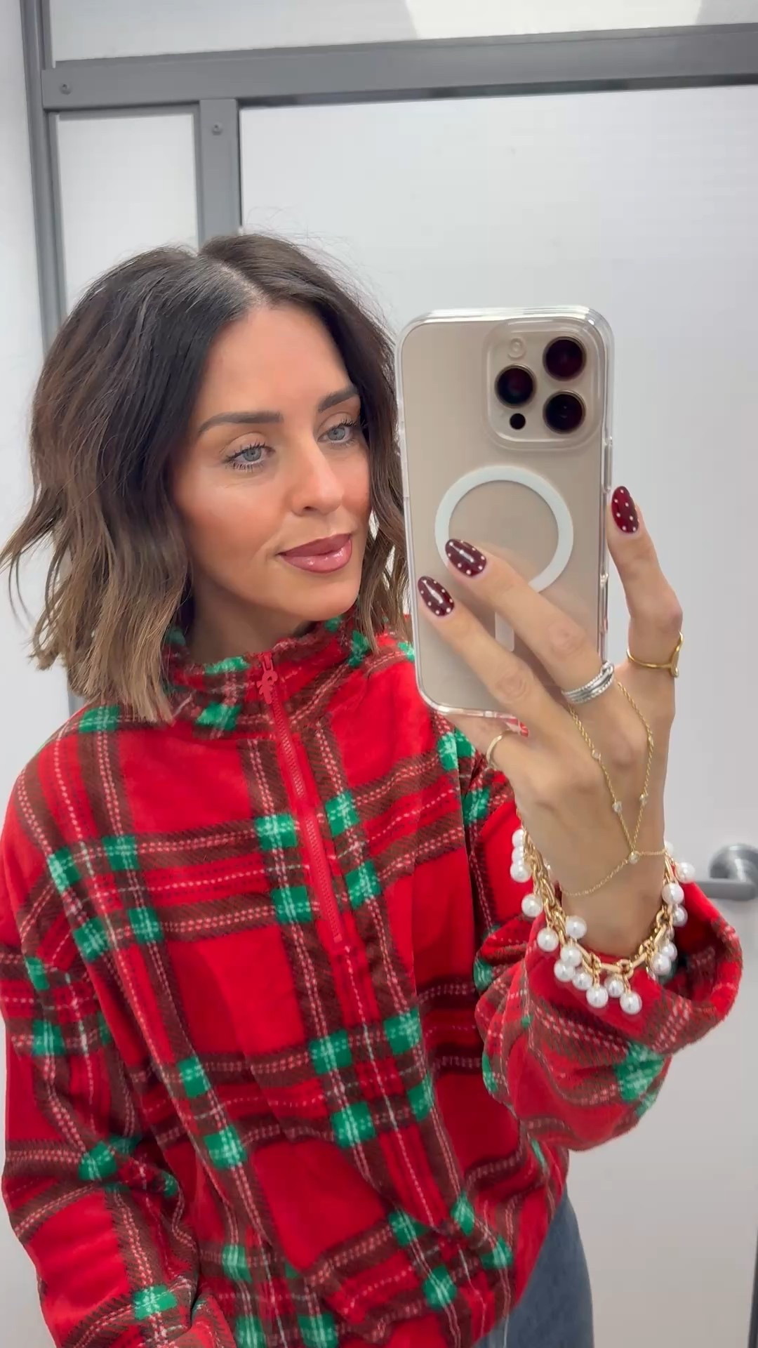 Walmart viral half zip - only $7.20
Size L but would’ve loved the XL too!!



#LTKStyleTip #LTKFindsUnder50 #LTKHoliday