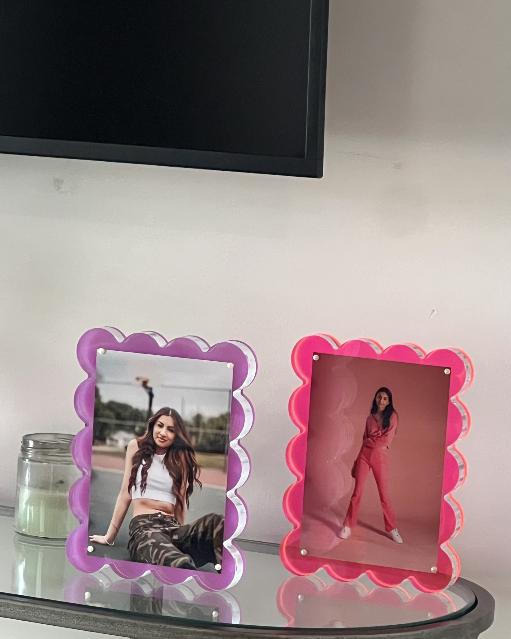 Home 

Three acrylic picture frames come in fun pops of color and are easy to open to switch out photos. Perfect for a college dorm!

#dorm #pictureframe 

#LTKStyleTip #LTKHome #LTKU