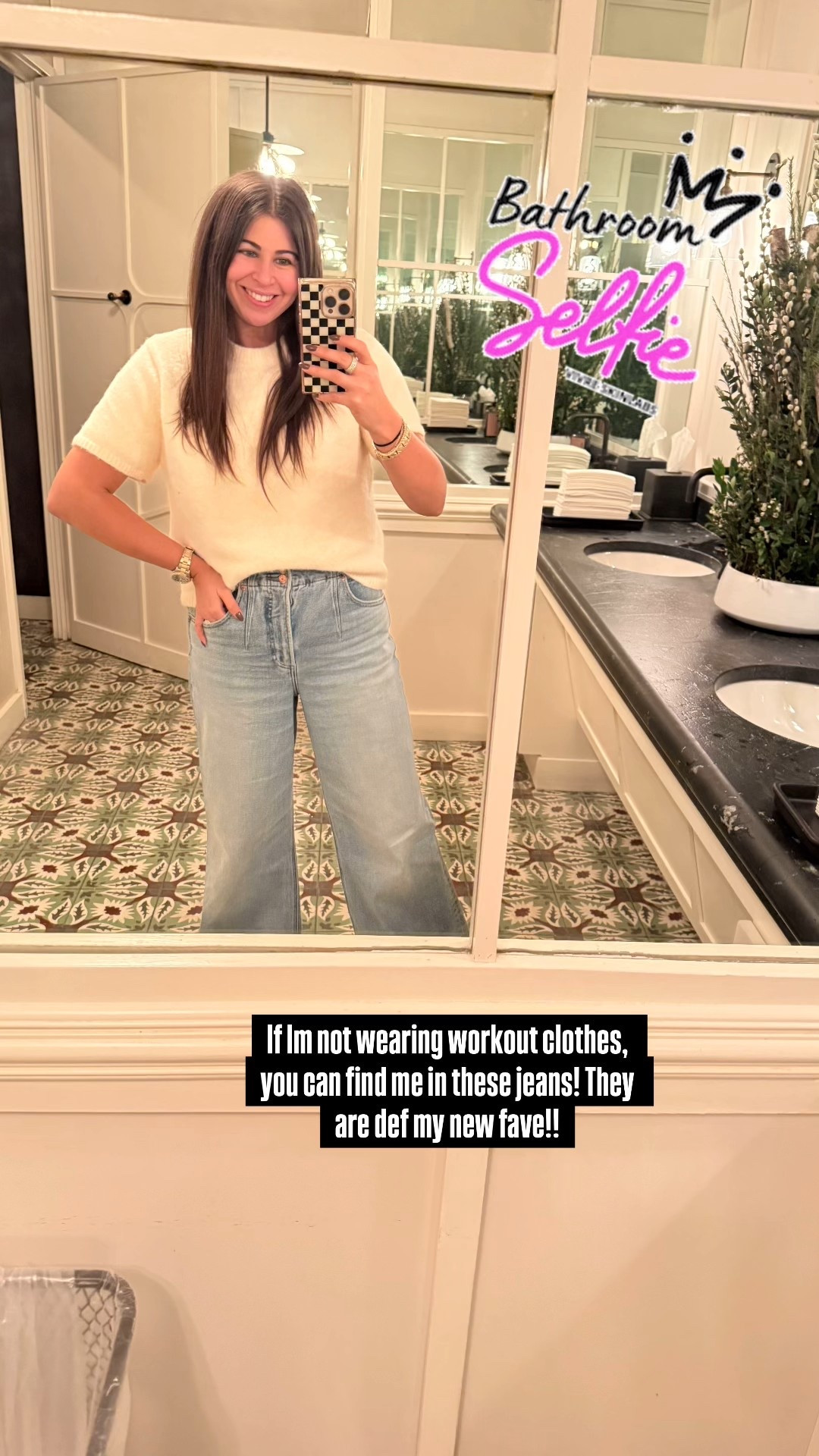 I wear these wide-leg jeans everyday now. They are perfection in every way! Cuteness and comfort factor = 💯

#LTKMidsize #LTKootd #LTKOver40