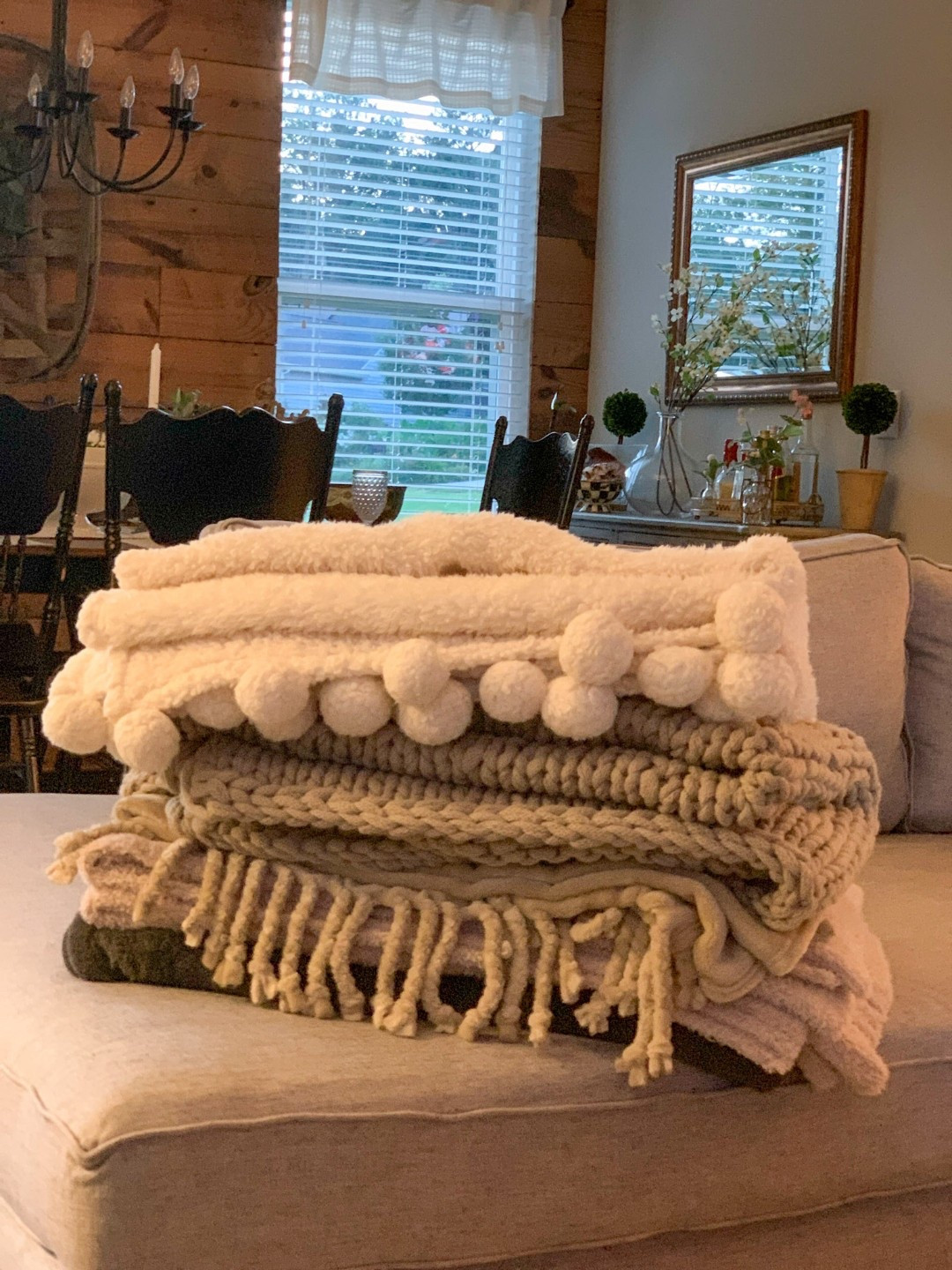 Favorite throw blankets! 

https://liketk.it/59hCq

#LTKHome