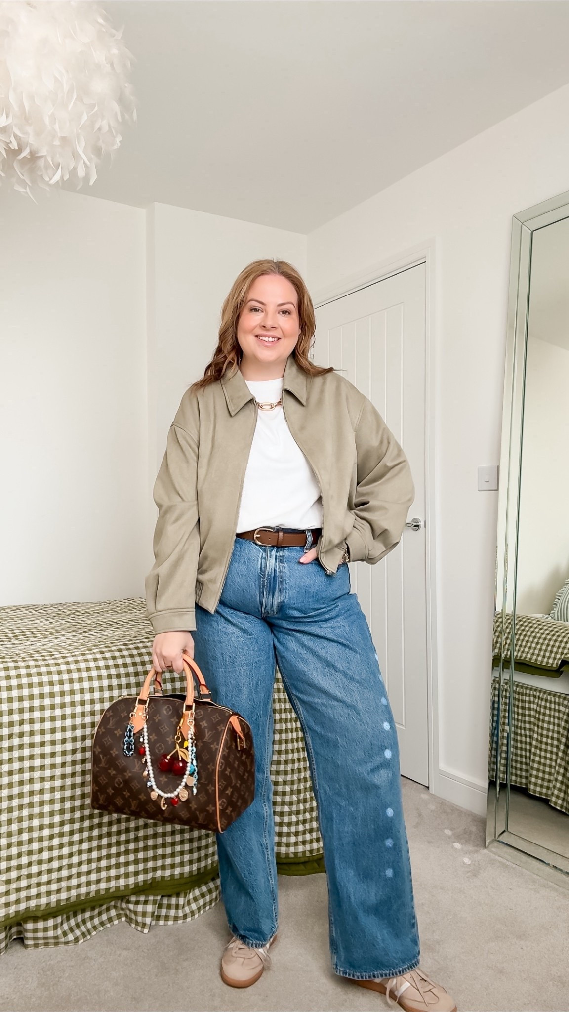 Spring outfit, suede jacket, olive jacket, jeans, Louis Vuitton speedy 30, samba trainers 

#LTKmidsize #LTKjeans #LTKspring