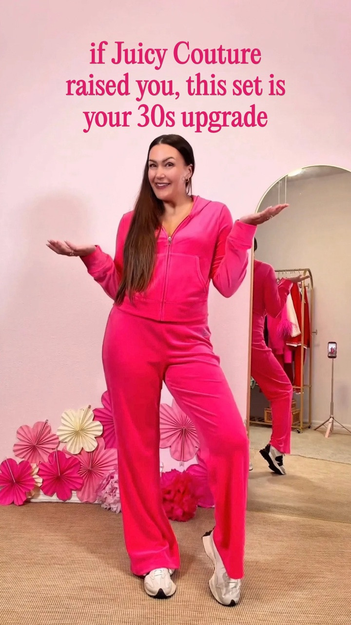 the grown-up Juicy set does exist 🤯

same millennial matching set energy, but softer, easier to wear and way more flattering for real life. if you were a matching set girl in the 2000s, this one's for you!!

comment SET and I’ll send it to you 🩷

#millennialwomen #fashionover30 #millennialstyle #y2kfashion #womenover30

#LTKootd #LTKActive #LTKTravel