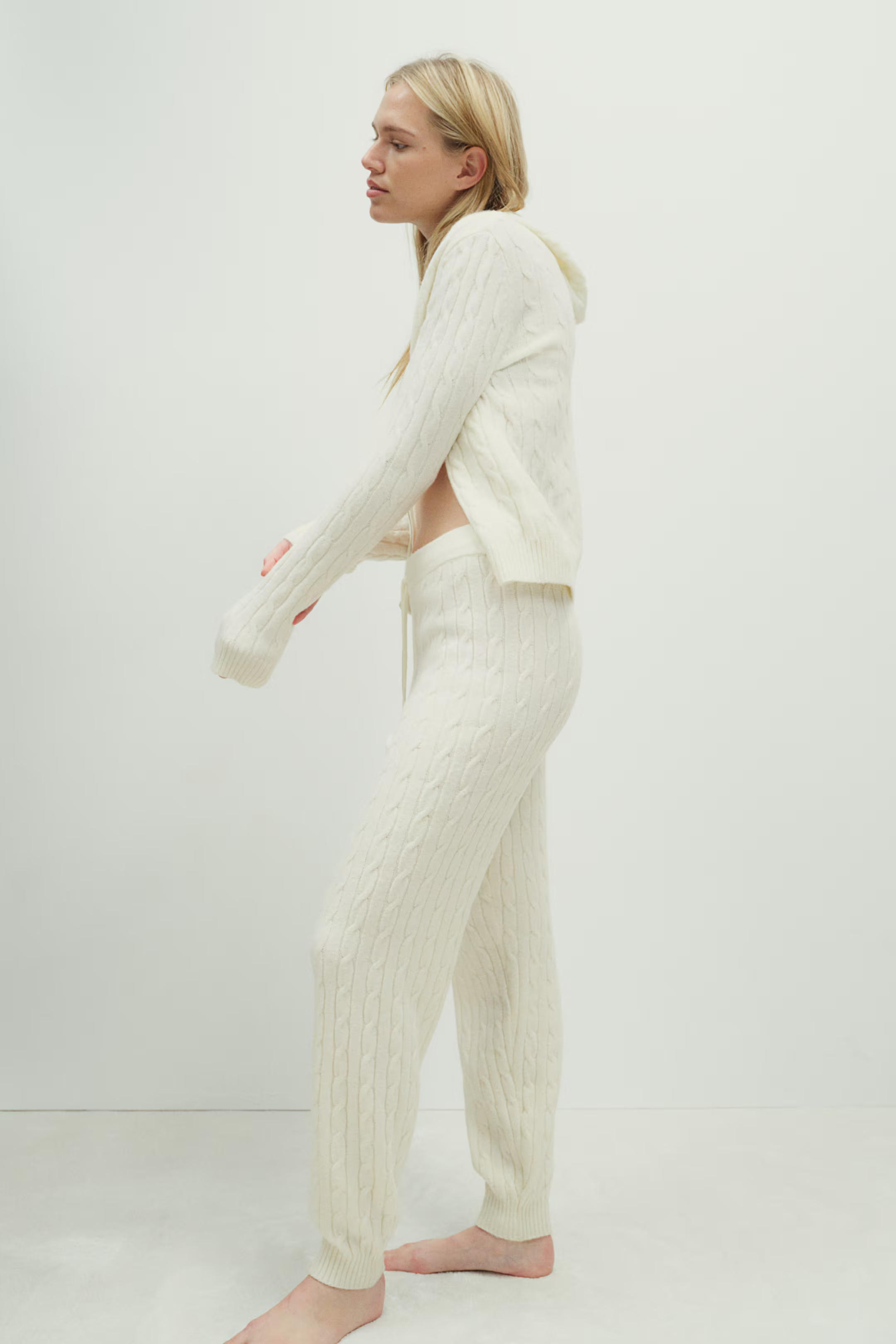 Cable-knit zip-through hoodie | H&M (UK, MY, IN, SG, PH, TW, HK)