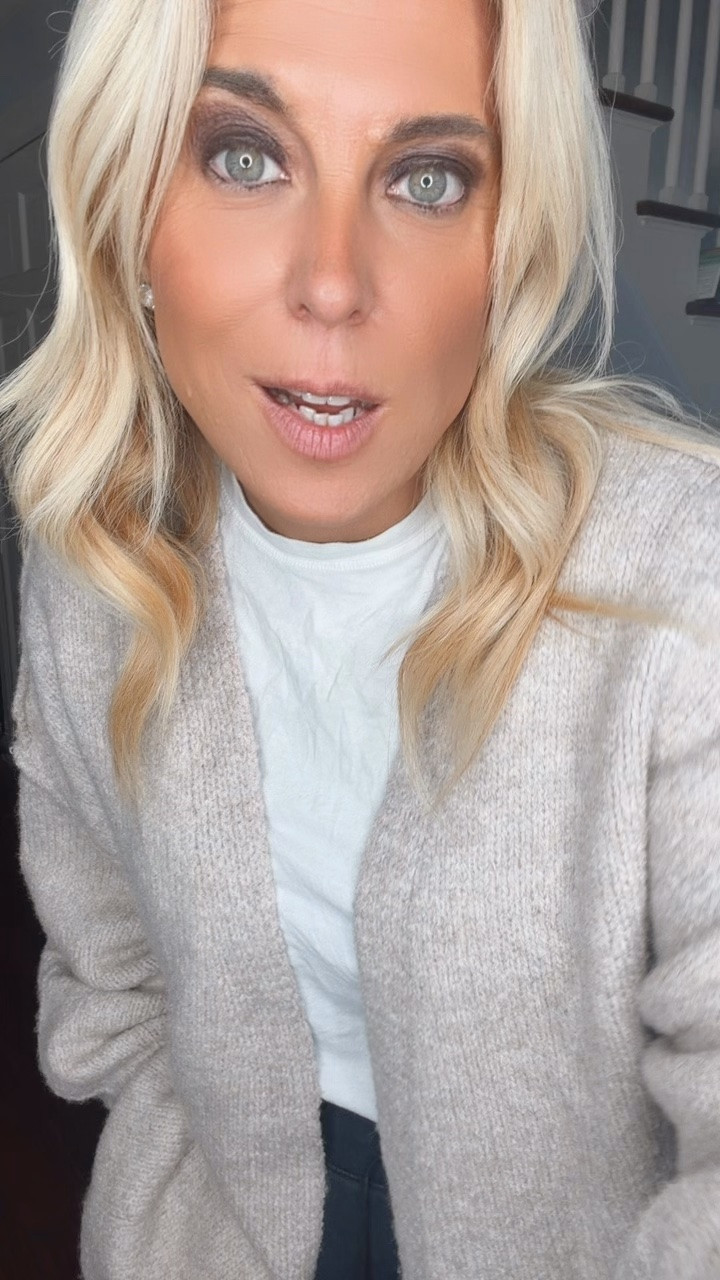 Coziest cardigan sweater. Soft, cozy, comfy. Amazon prime Deal