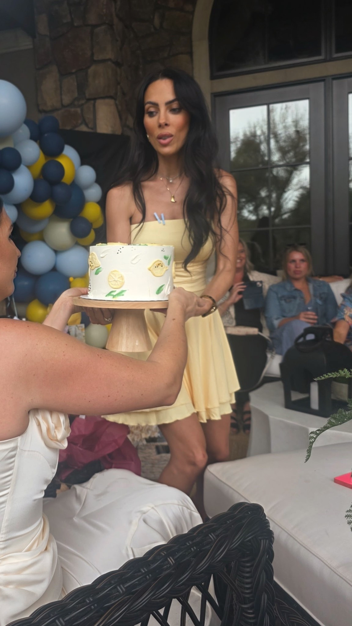 Spring dress, great for a bridal shower or baby shower! #giftguide #spring