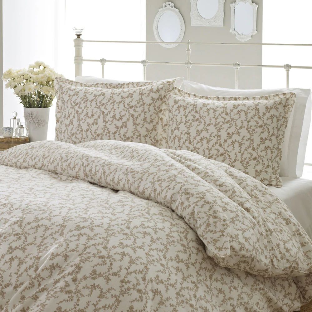 Laura Ashley Victoria Flannel Beige Comforter Set (Twin) | Bed Bath & Beyond