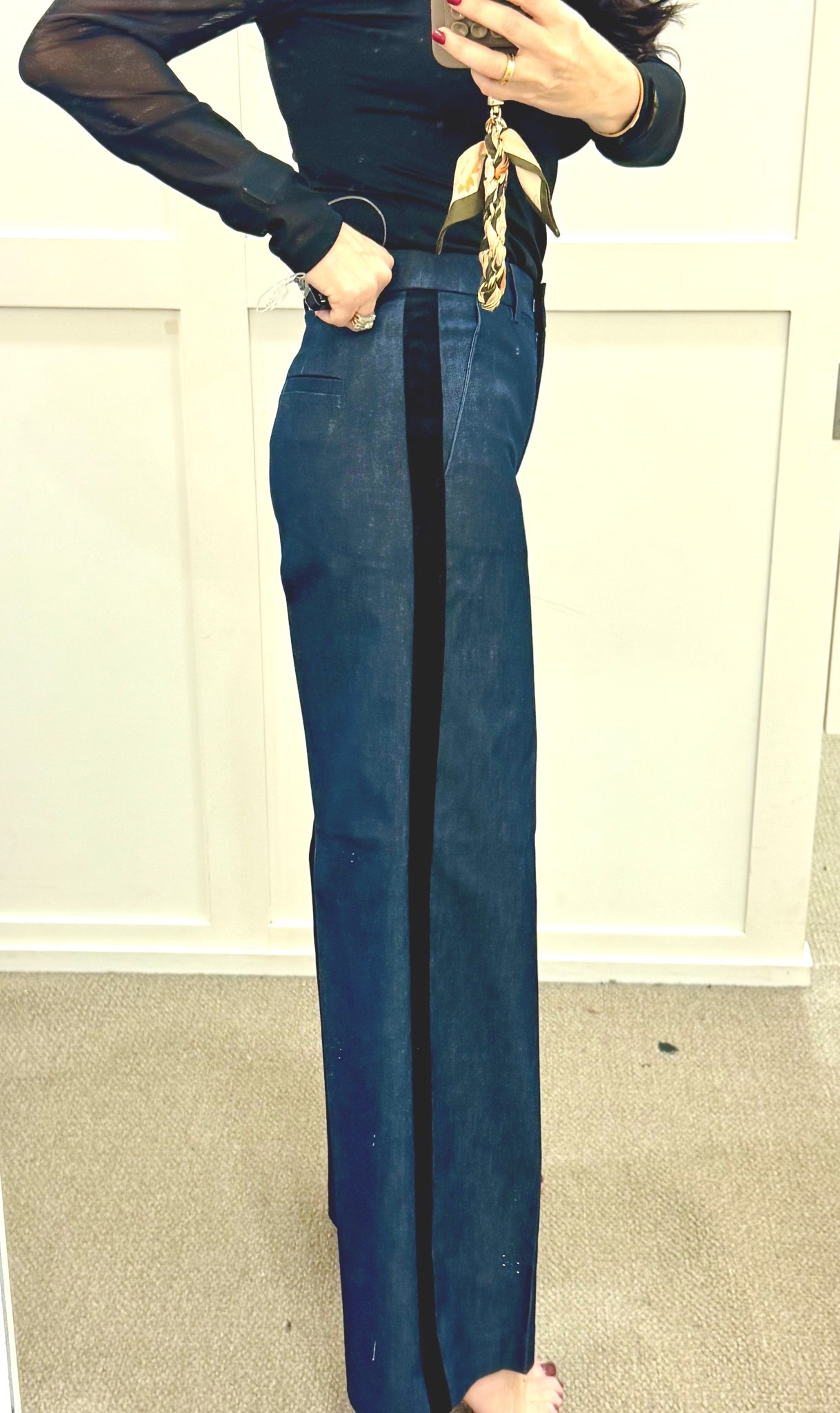   Very strange that I go into a store shopping - but I had to kill time before picking up my son. Found these jeans / pants and fell in love . Wearing a 00p so I would say they run a little big . However, so worth only $30. On sale this weekend. Usually $90. #elevatedjeans , #holidaylook 

#LTKPetite #LTKSaleAlert #LTKOver40