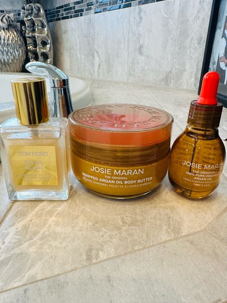 This skin care combo gives such a great glow! I absolutely love how I can wear this for a whole 24 hours and my skin is moisturized!!!! Beauty, summer skin, sephora, Josie Maran, Tom Ford

#LTKFindsUnder50 #LTKFindsUnder100 #LTKBeauty