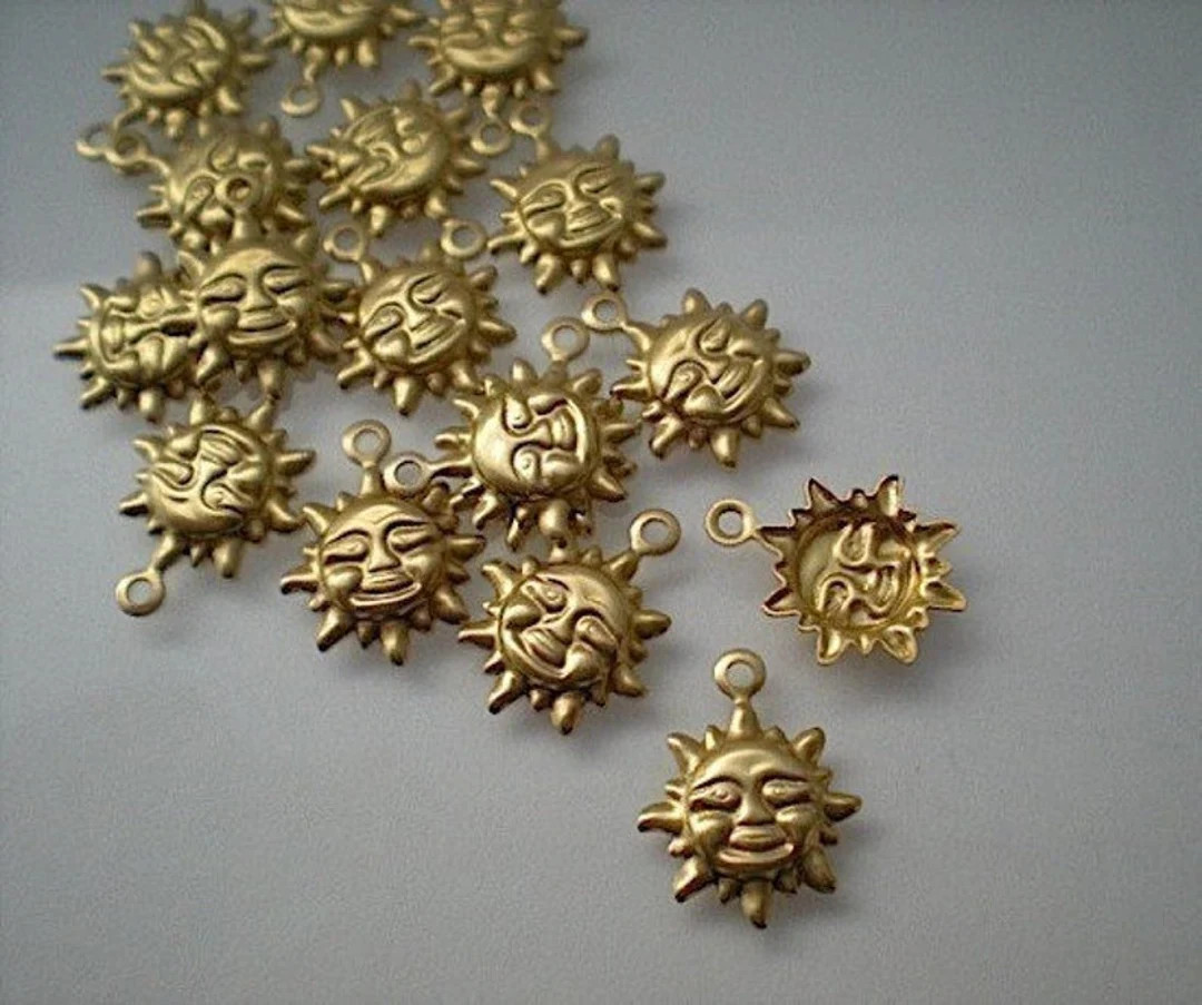 18 Tiny Brass Sun Charms ZB107 - Etsy | Etsy (US)
