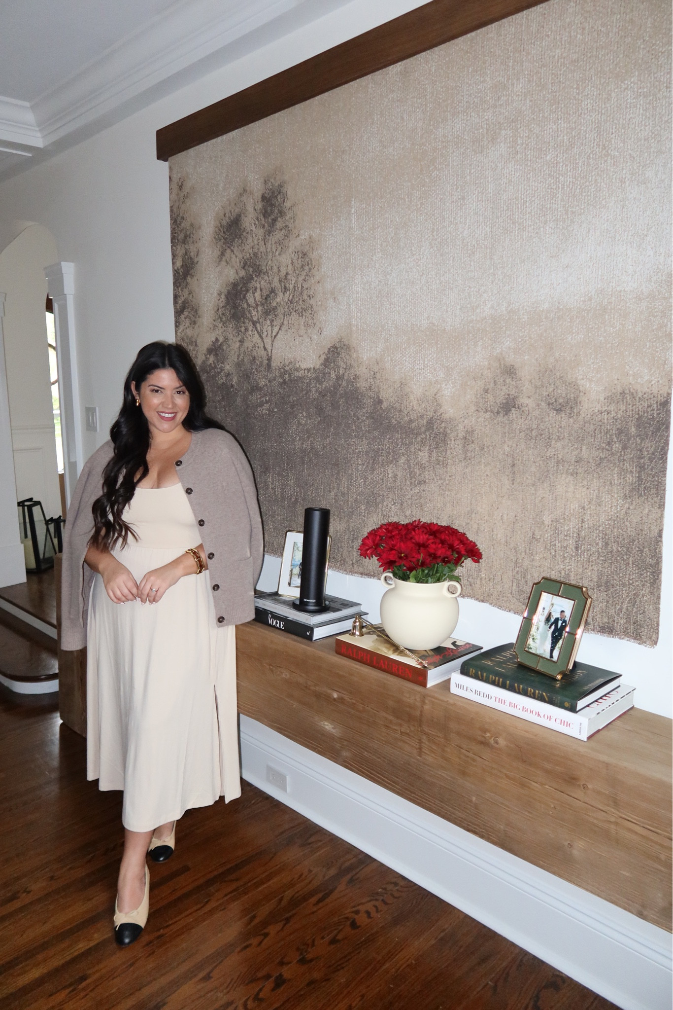 I believe that the scent of your home should reflect its aesthetic, which is why I was thrilled to incorporate the @aromatech AroMini BT into our living room with their ‘fireside’ scent, SO cozy!You can experience these scents for yourself during their holiday sale, now through 12/1!

#LTKGiftGuide #LTKHoliday #LTKHome