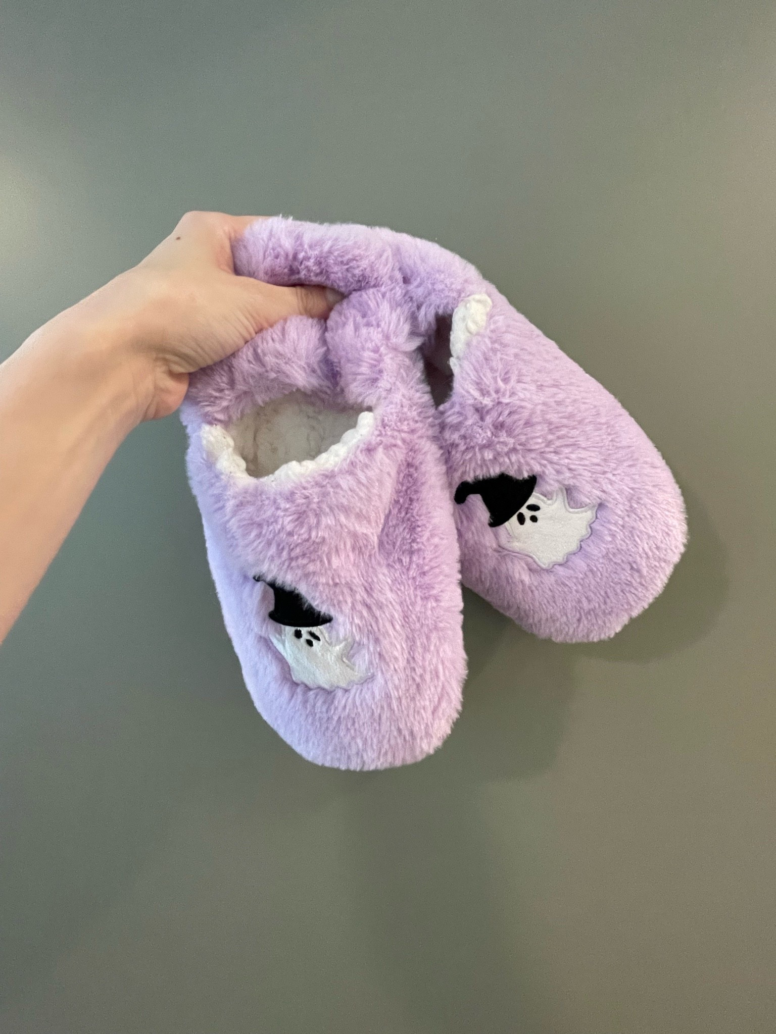 Cute Halloween slippers

#LTKSeasonal