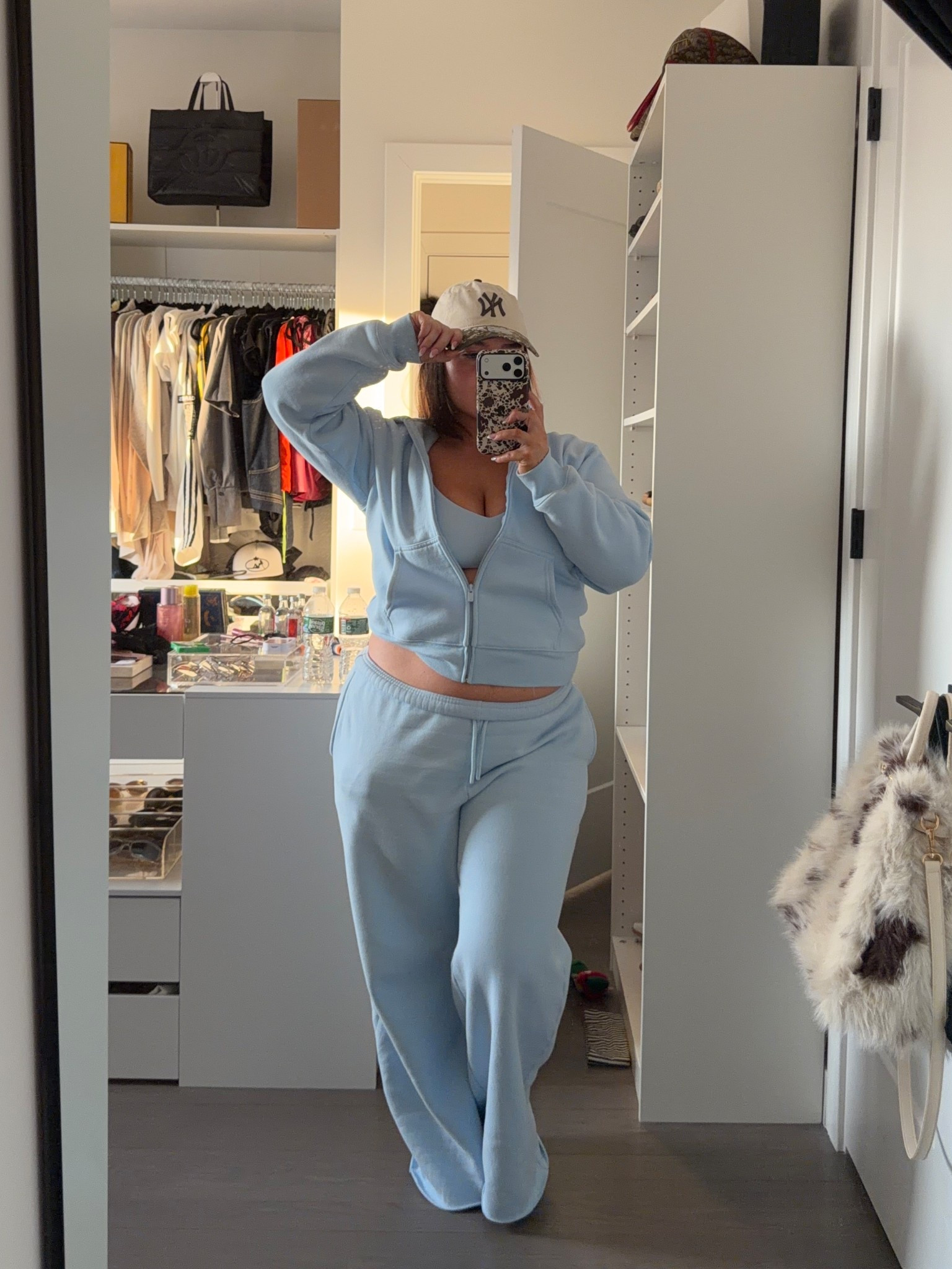 Today comfy errands fit xxoo 

#LTKdayinmylife #LTKMidsize #LTKgrwm