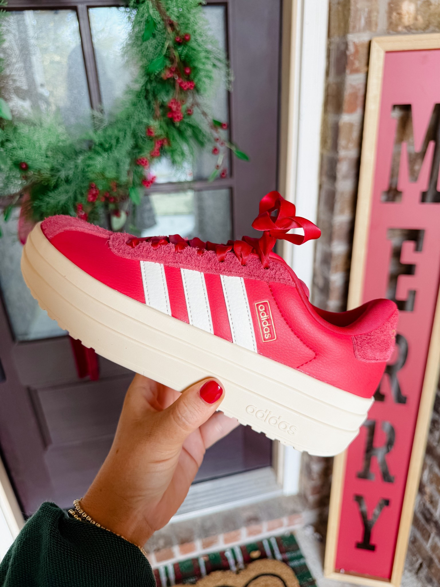 Love these for the holidays ❤️

#LTKHoliday #LTKFindsUnder100