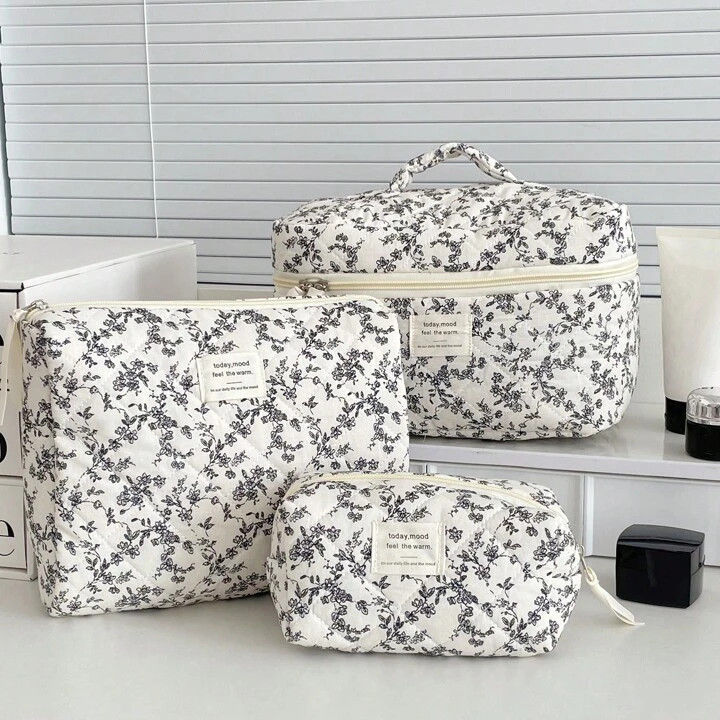 1 Pc Korean Style Black Floral Makeup Bag For Women Travel Large Mini Flower Portable Storage Pouch Opening Zipper Design Suitable For Cosmetic Lipstick Jewelry Tissues Sanitary Napkins Bag | SHEIN