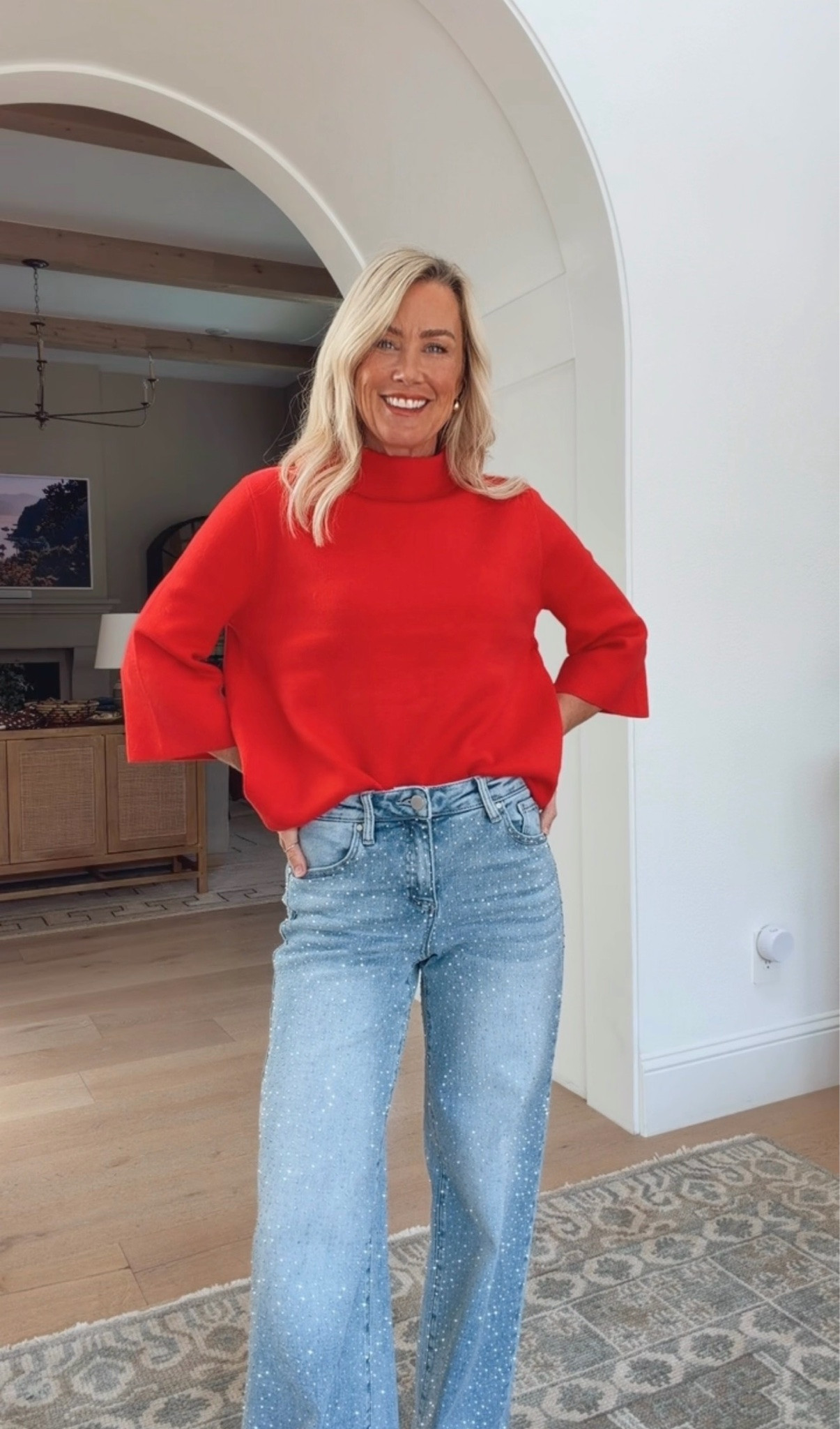 The sparkle detail on these jeans are so fun!

Top: xs
Jeans: 24