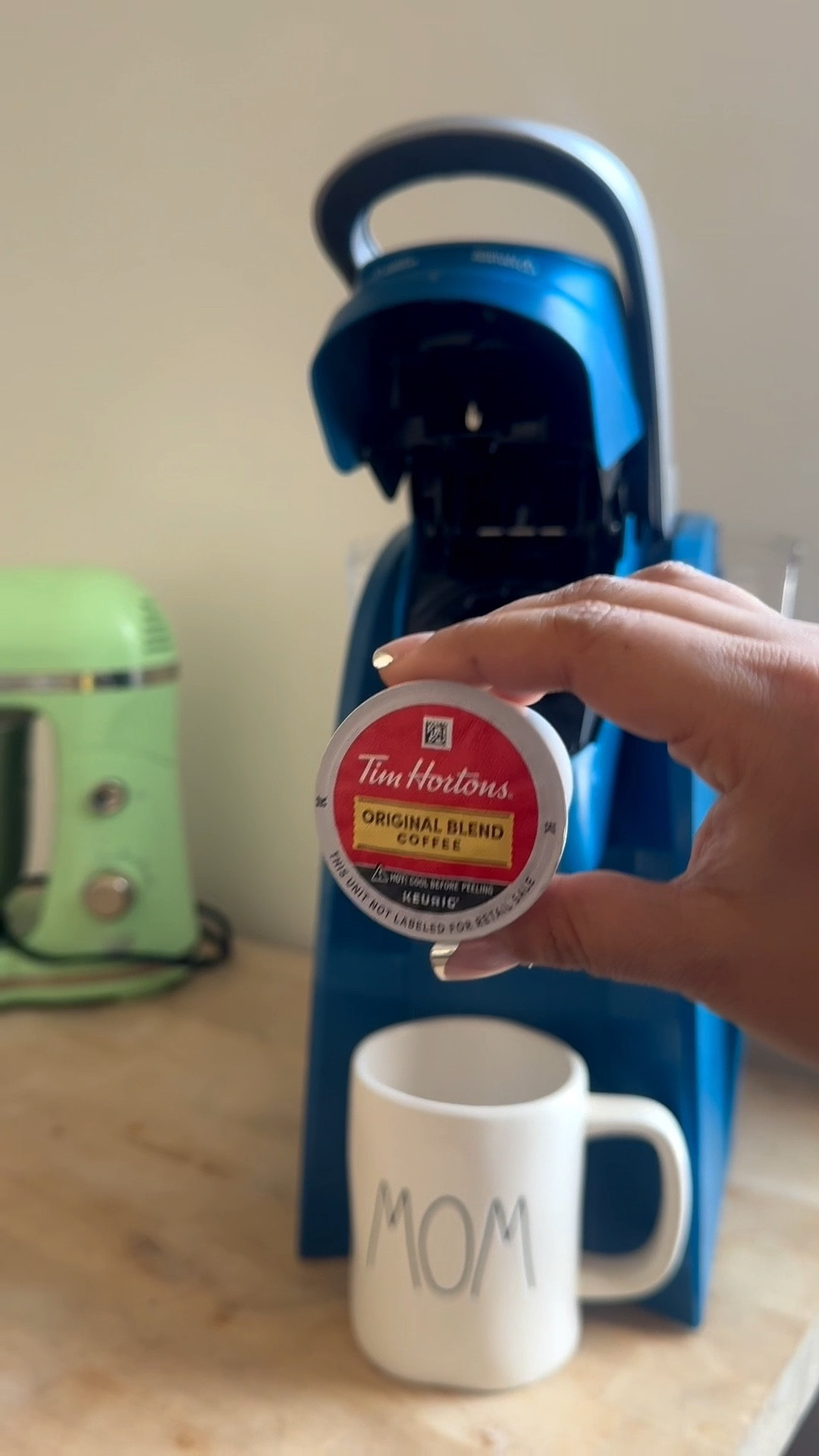 Are you team coffee or team energy drink ? 

To give myself a break some days on top of getttong better sleep opting for a small 4 oz cup of coffee instead 

Let’s see if that helps with working mom life 

#keurig #coffee #raedunn #dashmixer #morningcoffee

#LTKdayinmylife #LTKmomlife #LTKmorningroutine