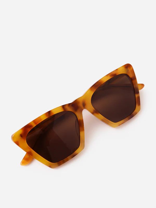 Illesteva Lisbon Sunglasses | Saint Bernard