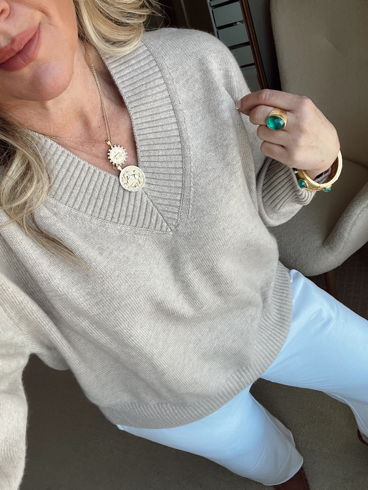 ✨Tap the bell, save and ❤️ start here over 40 fashion, midlife style, midsize fashion and luxury looks for less.  


Effortless fall outfit 
Cashmere sweater medium (size down if in between sizes.) 

I try on a LOT of clothes, and most of them don’t make the cut.

The pieces I keep are the ones that actually make getting dressed easier.

They skim where I don’t want cling, create better balance, and just make the whole outfit feel better.

That’s really what Outfit Physics™ is about—understanding why some clothes work better for our bodies than others.

We wear the clothes. The clothes don’t wear us. 🤍

👑 Helping you look good, feel good.-Lindsey Denver   Check back daily for belly-friendly style, confidence, and Outfit Physics™.

Comment SHOP below to receive a DM with the link to this post on my LTK ⬇ https://liketk.it/6p9B4