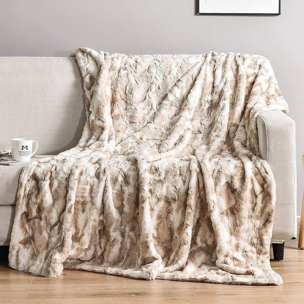 Soft Throw Blanket, 50" x 60" Luxurious Warm Thick Fall Throw Blanket, Elegant Cozy Faux Fur Throw B | Amazon (US)