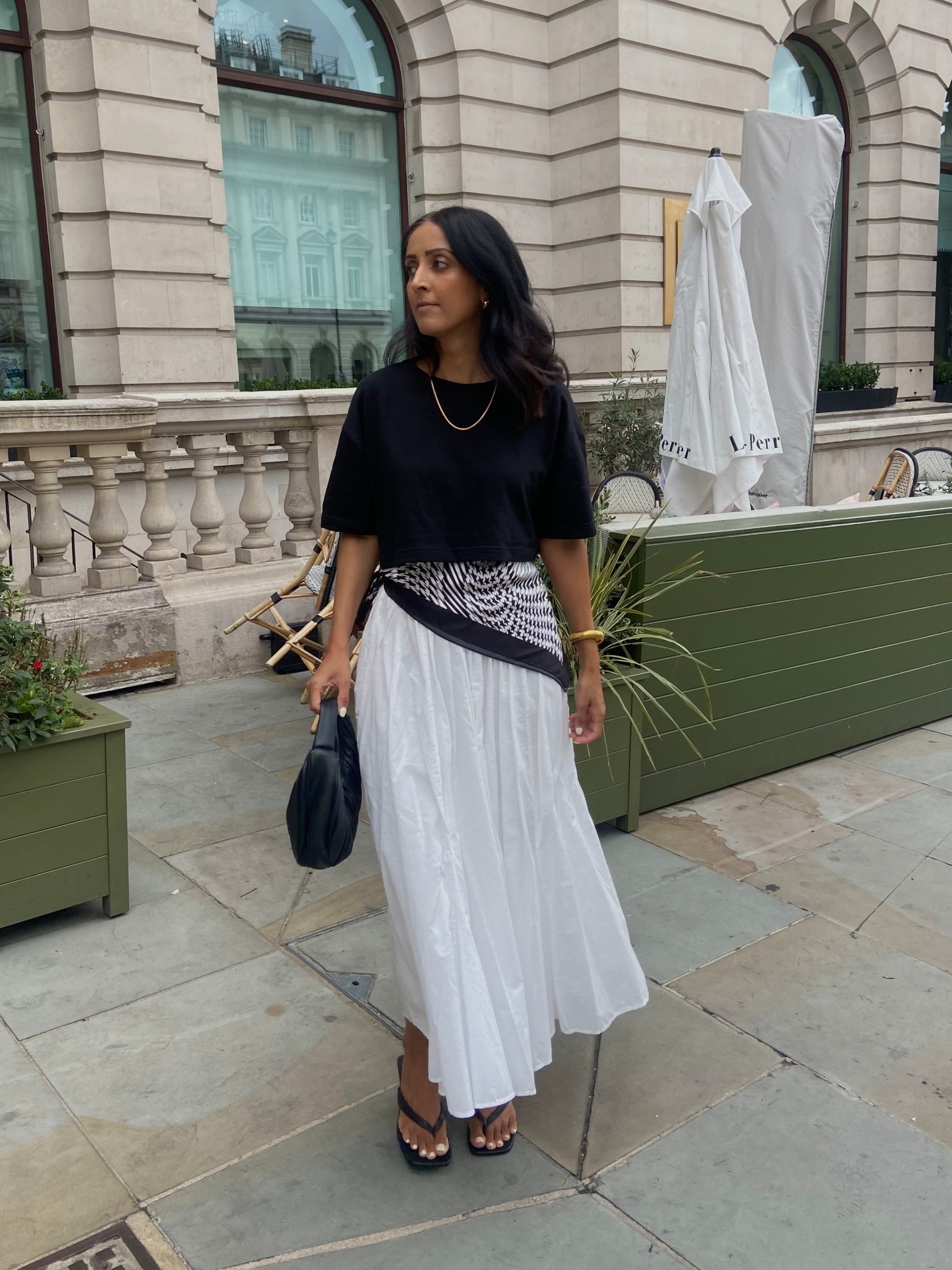 Accessories with a waist scarf 🖤🤍

#LTKsummer #LTKstyletip #LTKmodest