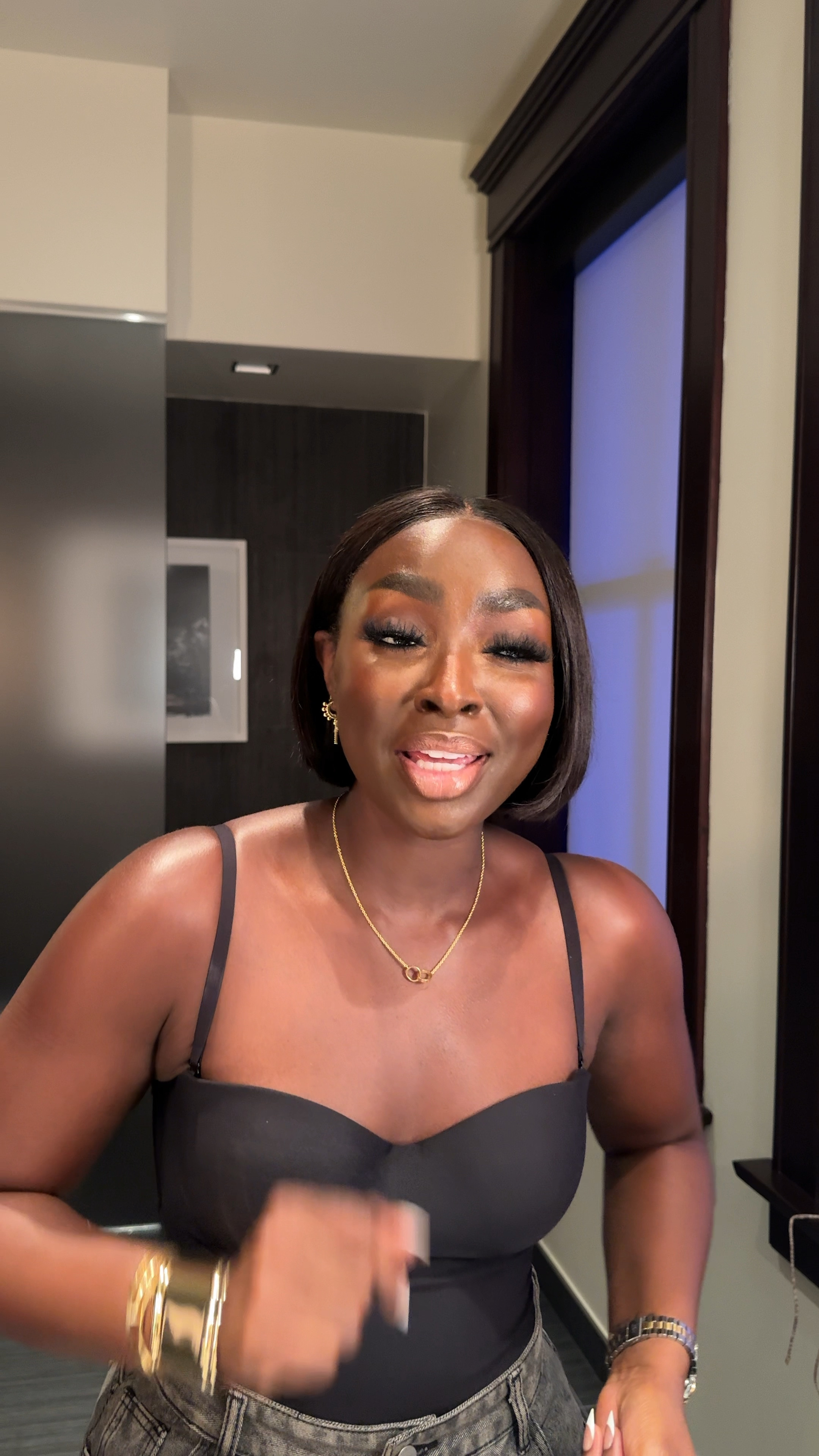 Threw this look back on because it’s too good! And yea — did something different with the fragrance! Grab Brown Sugar Babe Oils directly on her site! So strong and bomb!! 


#LTKCon 

#LTKBeauty #LTKStyleTip