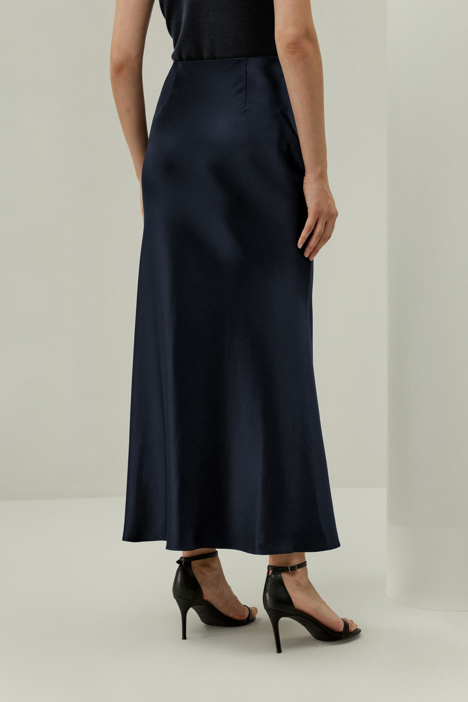 Double-Faced Silk Charmeuse Skirt | LilySilk