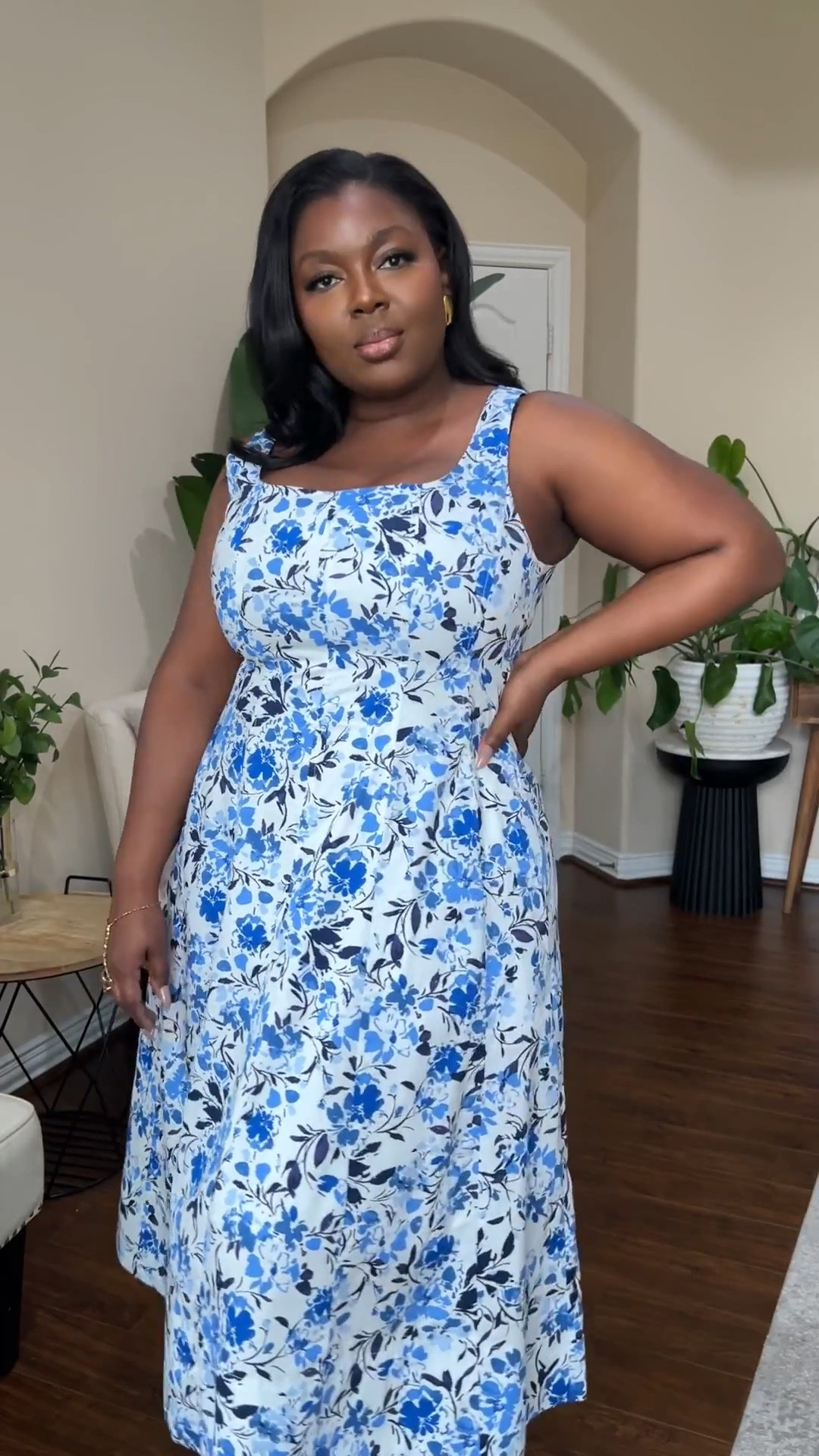 Under $40! Cotton Square, neck, midi floral dress with pockets, perfect for spring and summer. Wearing size XL
#WalmartFashion
#WalmartFinds
#SpringStyle
#SummerDresses
#CurvyStyle
#MidsizeStyle
#PlusSizeFashion
#AffordableFashion
#LTKCurves
#LTKSpring