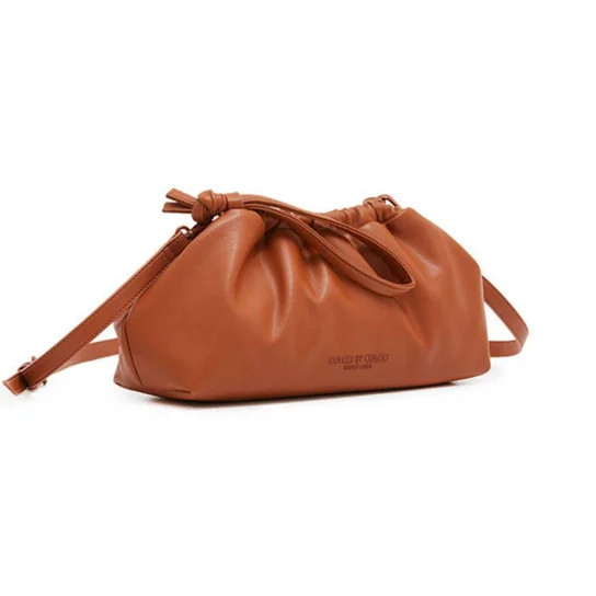 Bolsa Colcci Clutch Foie Saco Feminina Caramelo - Caramelo | Zattini (BR)