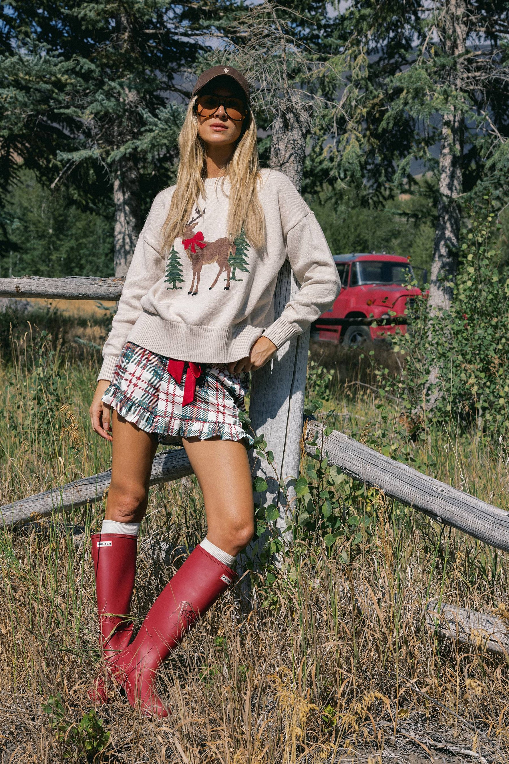 For all my cozy girls who still want to look put together during the holidays, these Beach Riot finds are so cute! 🎄 Loving the playful Christmas pajamas, festive sweaters, relaxed matching sets, and chic holiday tops. Whether you're wrapping presents, hosting a casual holiday night, or just hanging out at home, these pieces have that effortless cozy-girl feel. Basically everything I want to live in this season!

#BeachRiotHoliday #CozyGirlStyle #CozyGirlAesthetic #HolidayLoungewear #MatchingSets #ChristmasPajamas #FestiveSweaters #HolidayClothing #WinterCozyOutfits #ChristmasAtHome #HolidayFashionInspo #CuteLoungewear #LTKFinds #LTKHoliday #CozySeason 

 #LTKSeasonal #LTKU #LTKSaleAlert