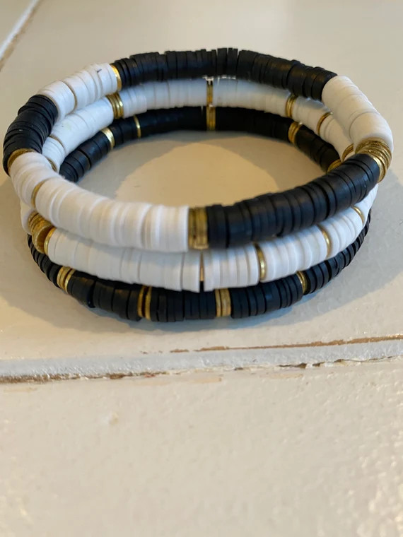 Set of 3/Beaded Heishi Bracelet/ choose your colors/personalized bracelet/boho/ bellamaredesigns/... | Etsy (US)