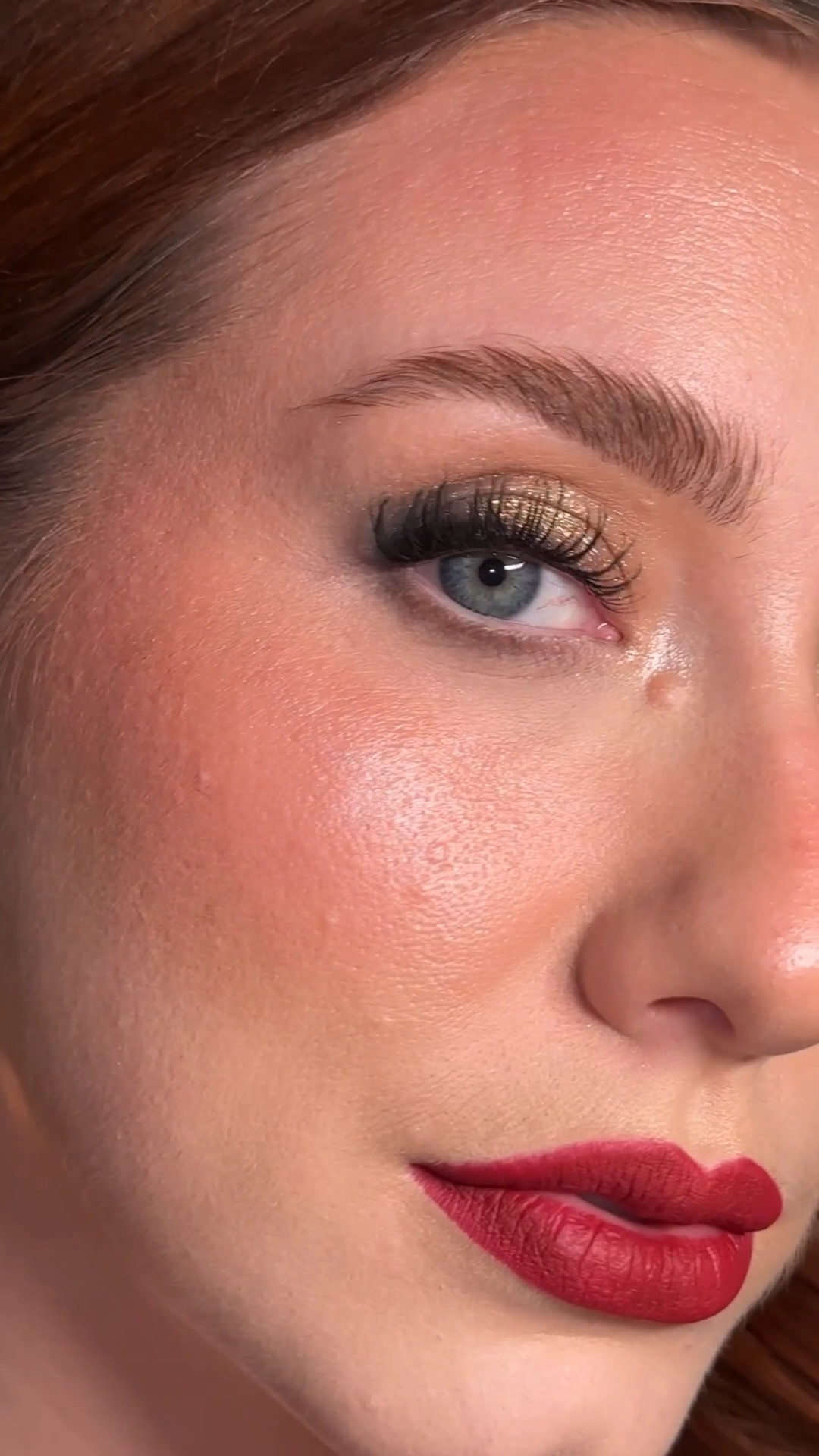 Sparklessss all the way ✨

Sparkly shadow is bodyography pressed pigment in shade bubbly, I can’t link on here but you can get it on makeup emporium. 

That mascara from Vieve is UNREAL by the way. 

#LTKfestive #LTKuk #LTKbeauty