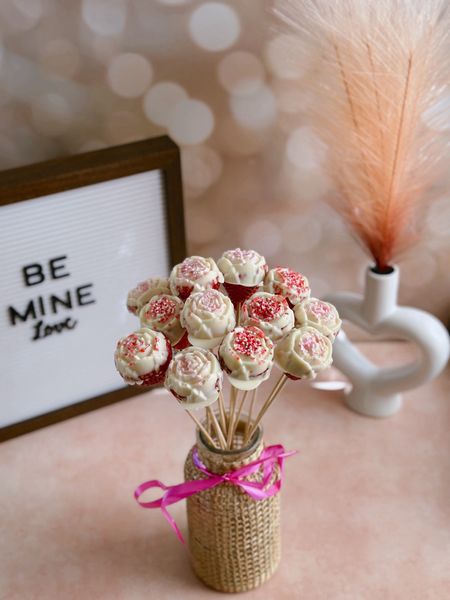 Skip the flowers this Valentine’s Day and make these chocolate dipped strawberry rose bouquet🌹

#LTKfindsunder50 #LTKparties #LTKGiftGuide