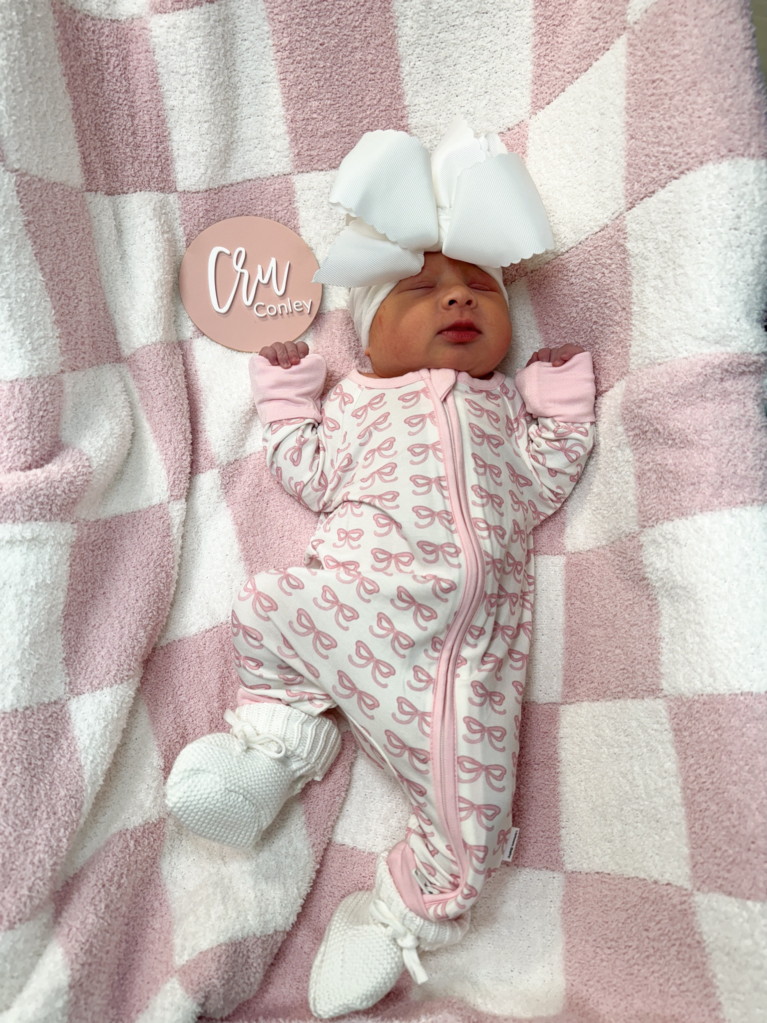 Onesie is uptown baby, blanket is spearmintLOVE but I linked similar, now is from Raine Hills boutique 

#LTKBump #LTKFamily #LTKBaby