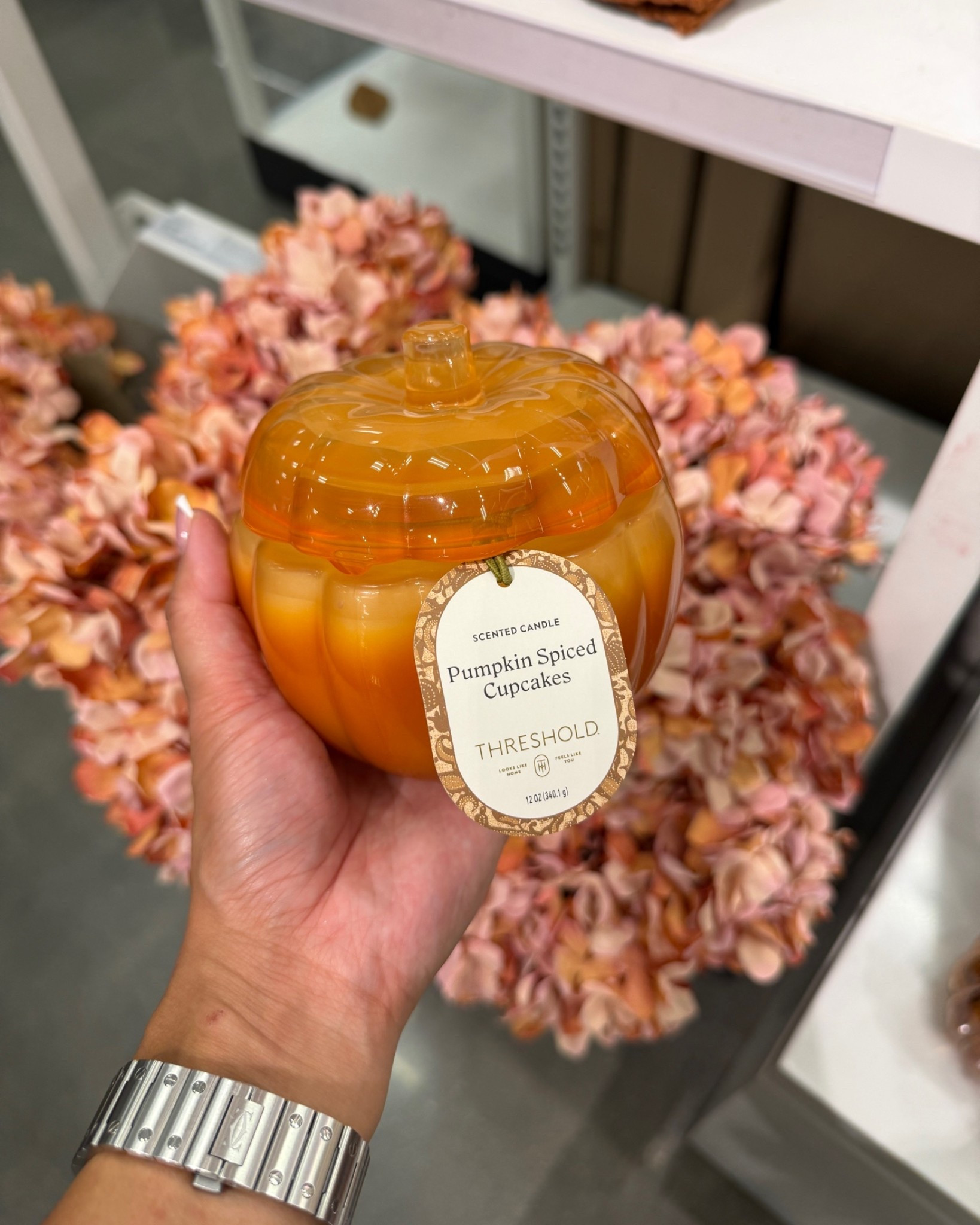 The cutest new fall candles! 🍂🧡